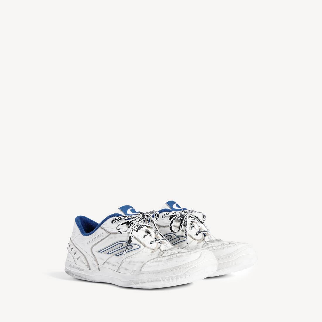 BALENCIAGA HAMPTONS WORN-OUT SNEAKER IN WHITE/DARK BLUE/GREY