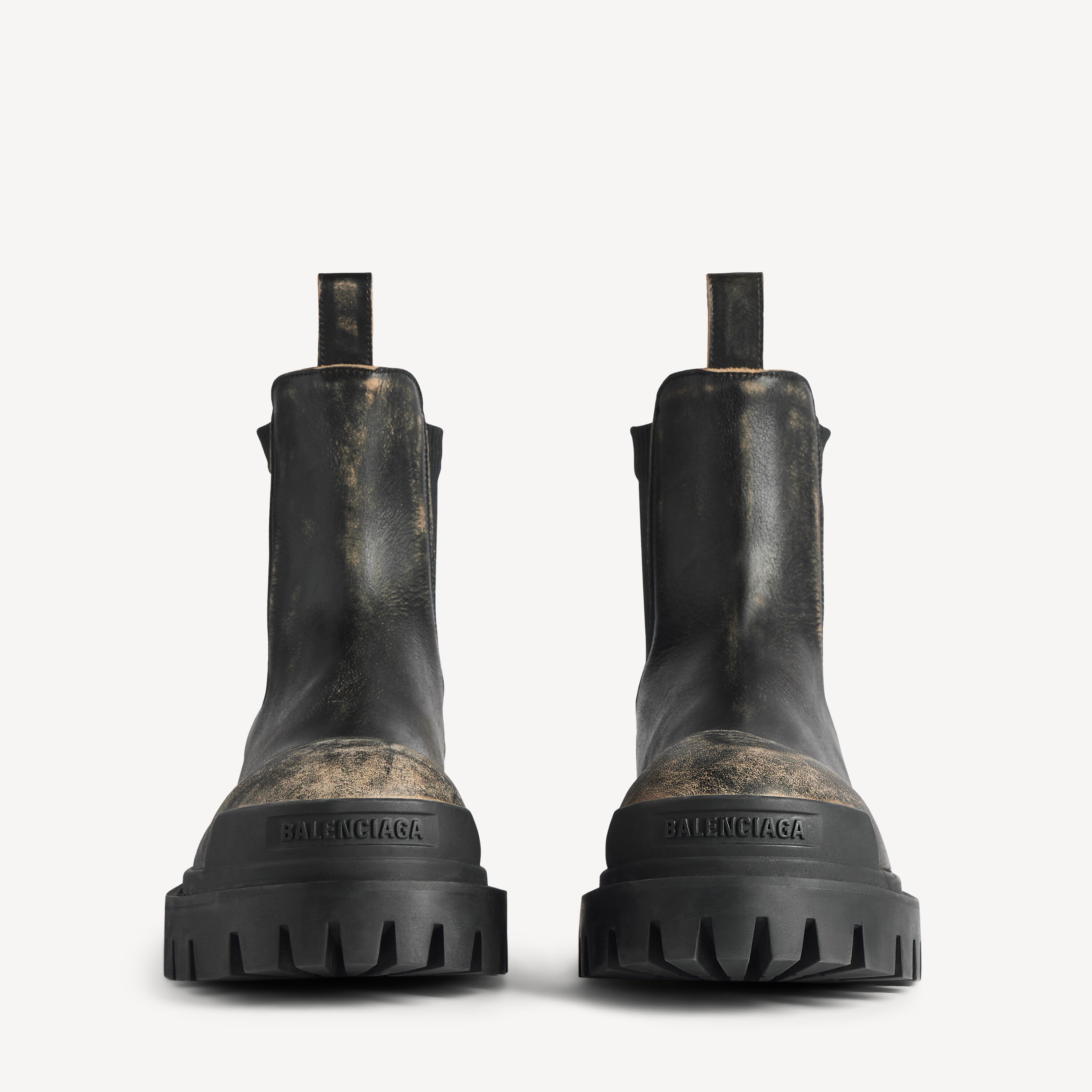 BALENCIAGA STRIKE CHELSEA BOOT IN BLACK/BEIGE