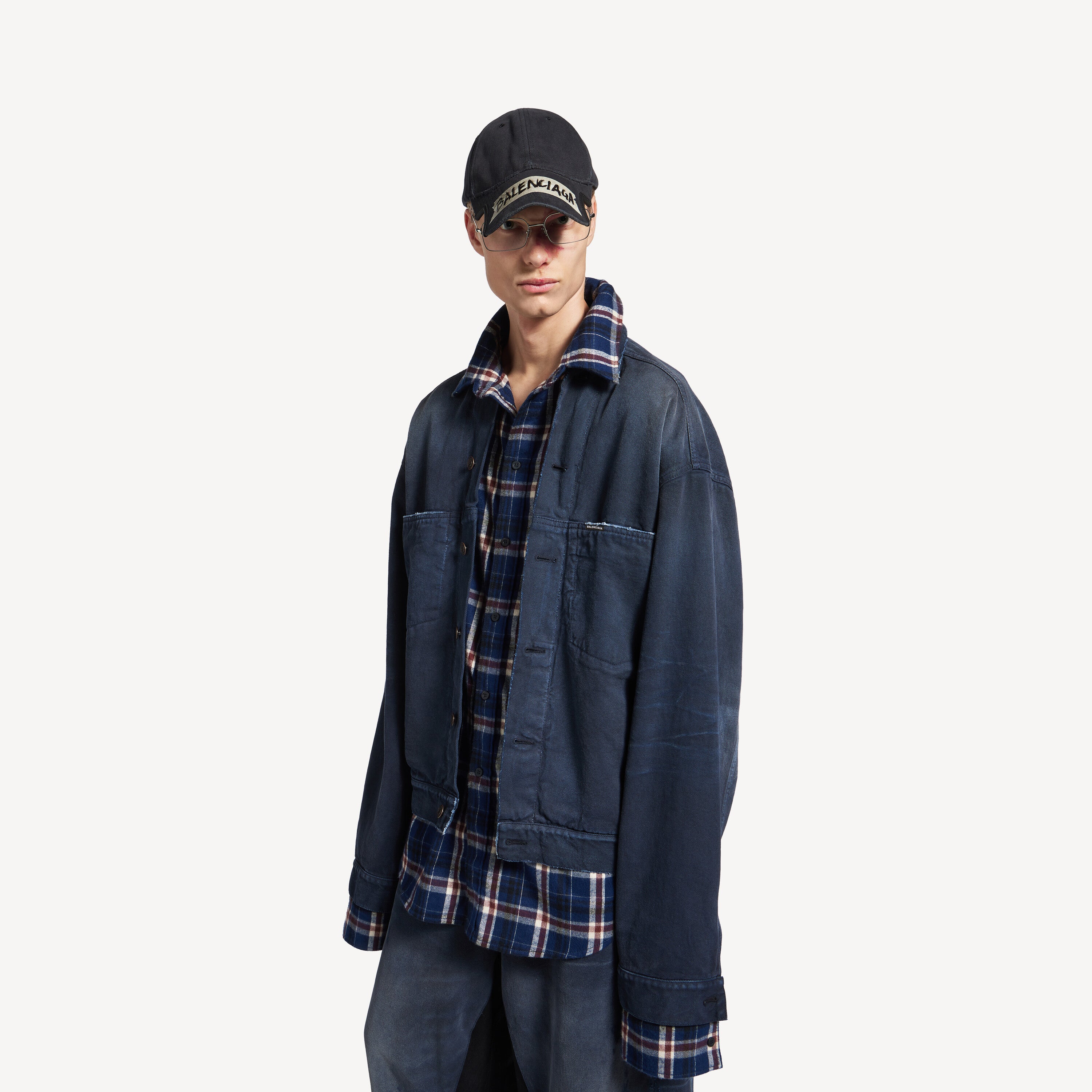 BALENCIAGA PATCHED SHIRT JACKET IN NAVY/DIRTY DARK BLUE