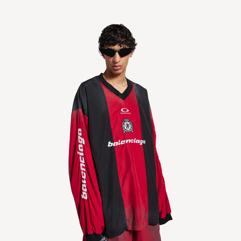 BALENCIAGA OUTERWEAR LONG SLEEVE TOP IN LIPSTICK RED/BLACK
