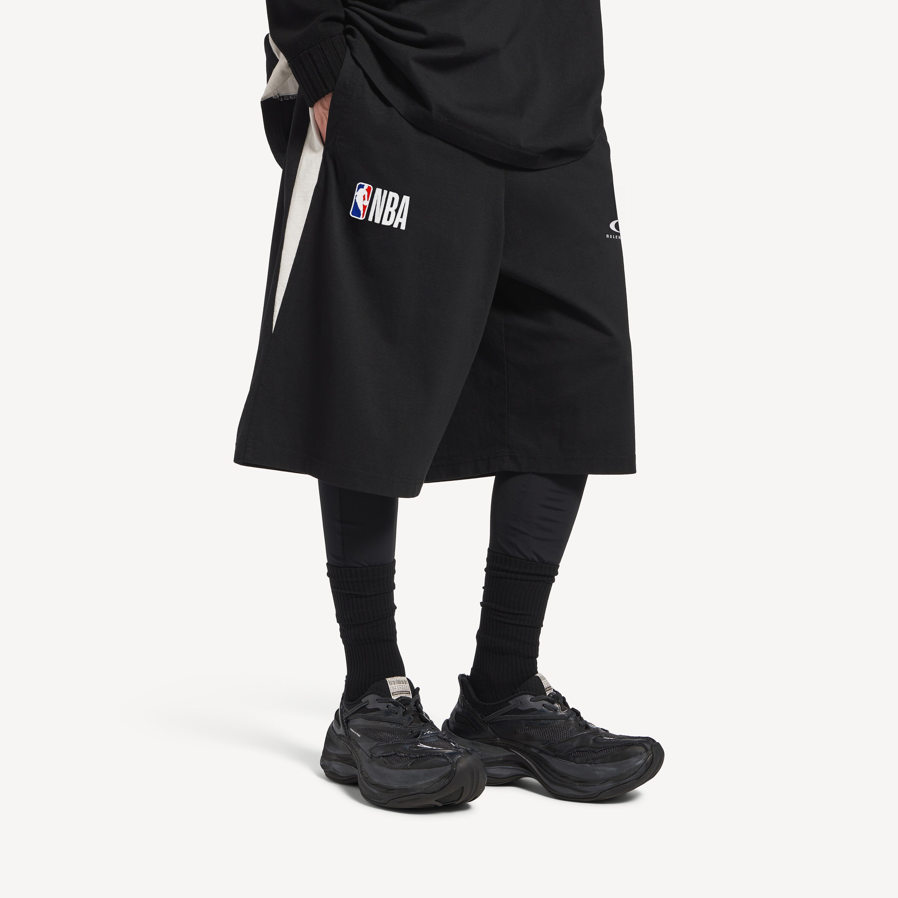 BALENCIAGA NBA COLLABORATION TRACKSUIT SHORTS “BLACK/WHITE”