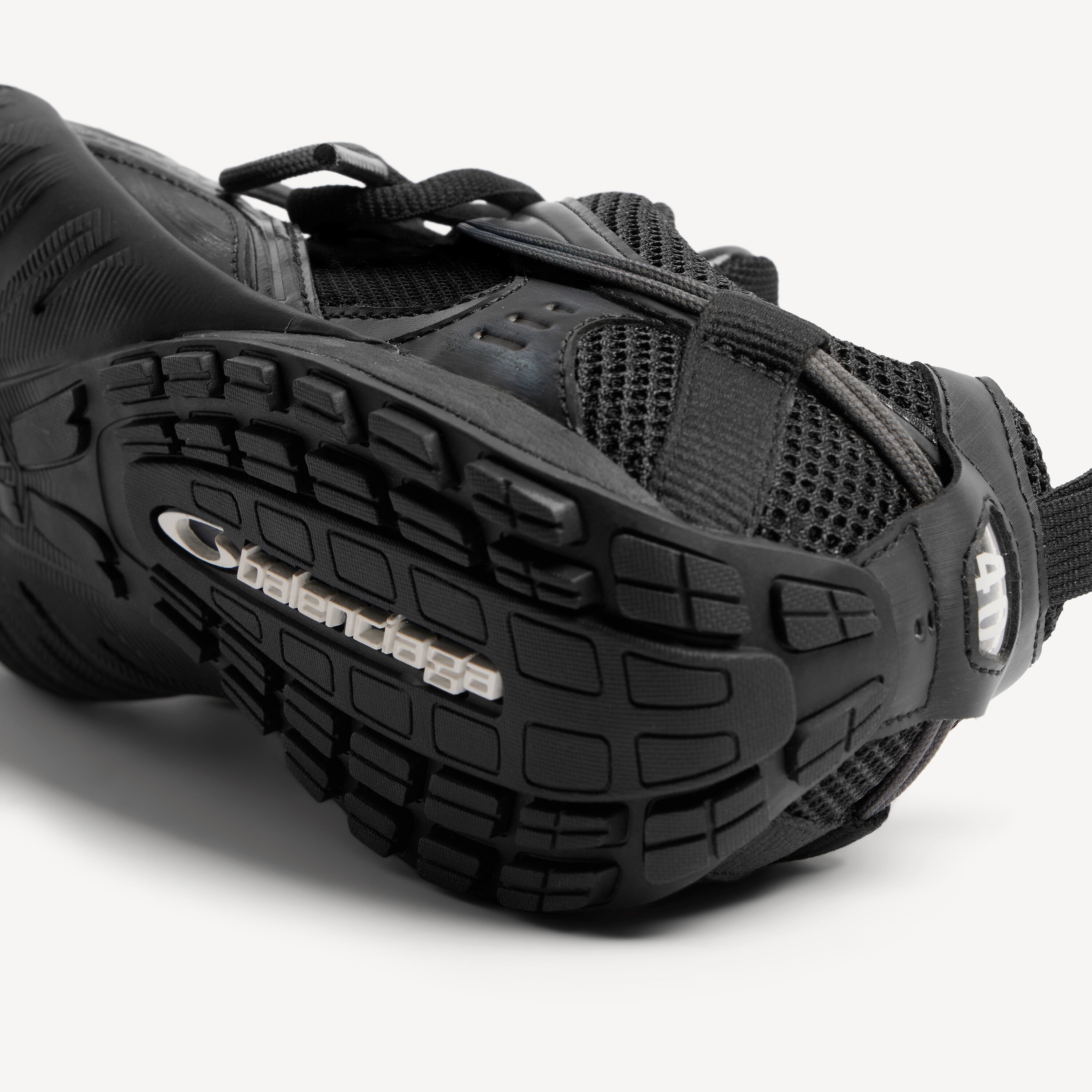 BALENCIAGA RADAR SNEAKER IN BLACK/GREY