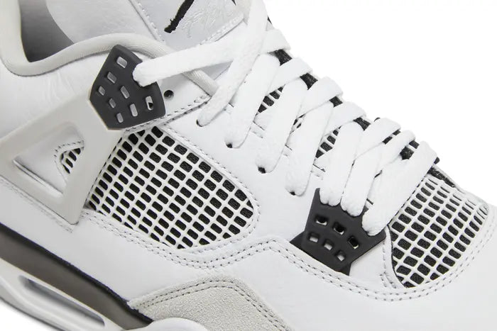 AIR JORDAN 4 RETRO “MILITARY BLACK”