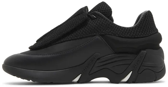 RAF SIMONS ANTEI SNEAKER IN BLACK