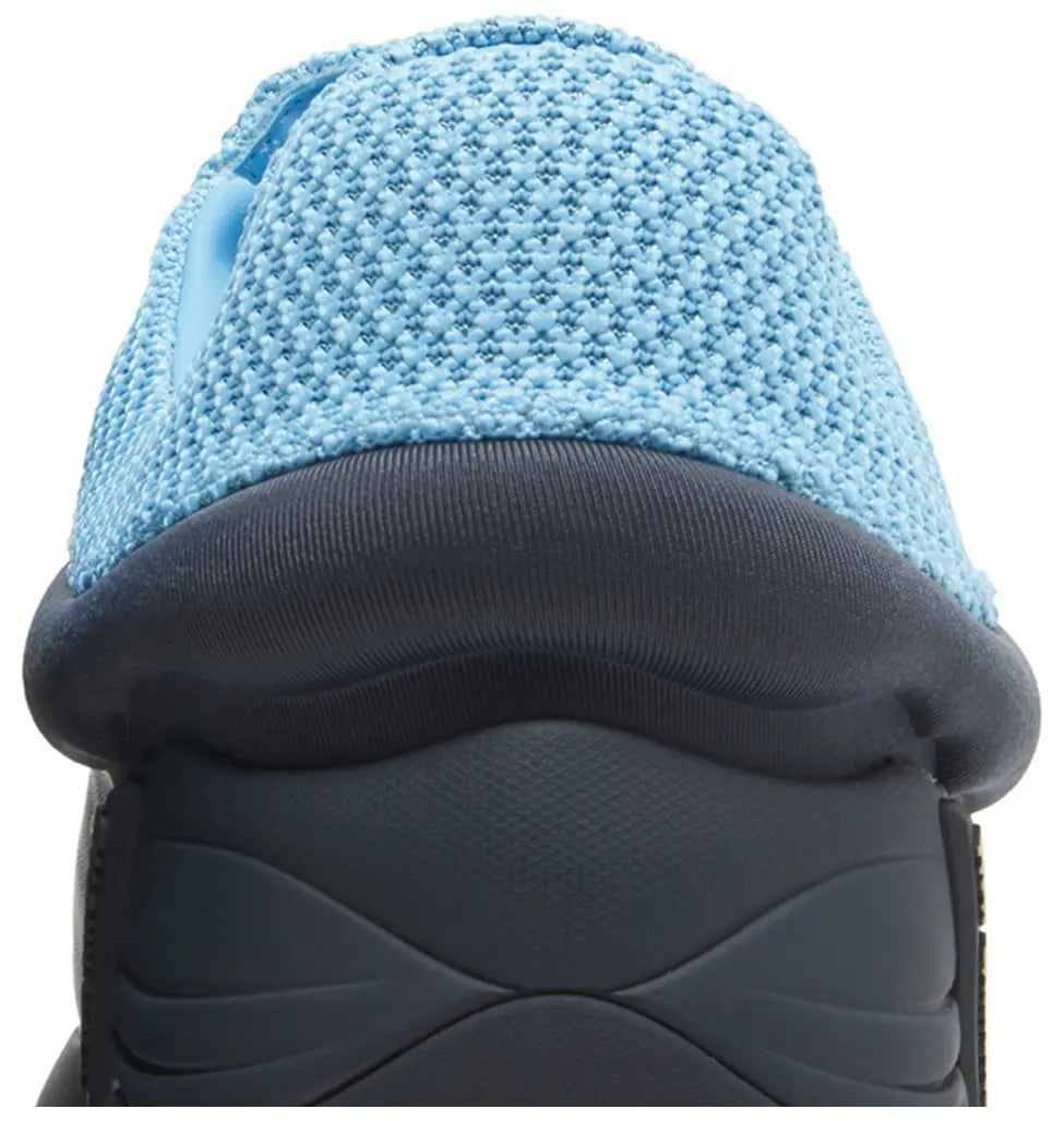 RAF SIMONS ANTEI IN  “AQUA”