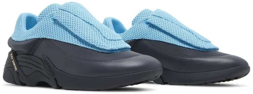 RAF SIMONS ANTEI IN  “AQUA”