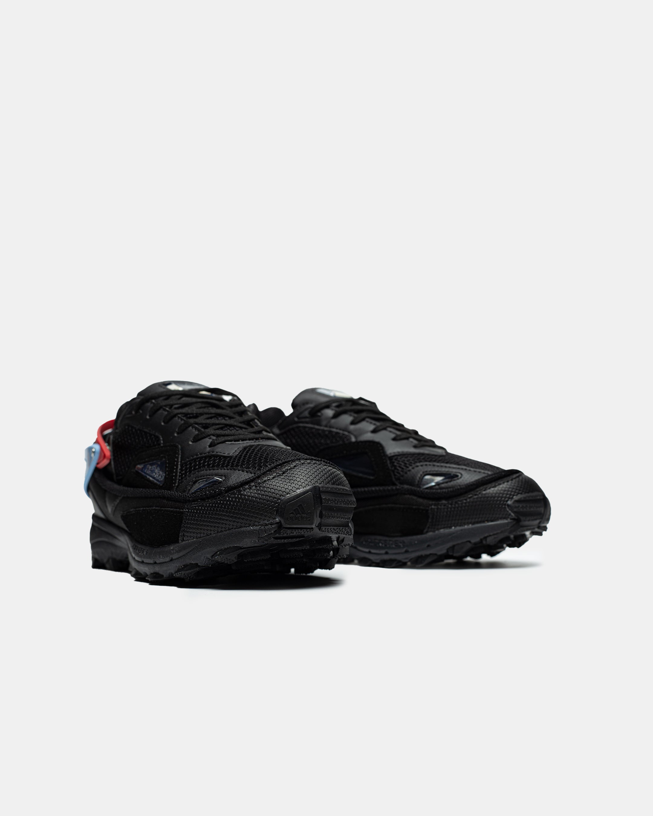ADIDAS RAF SIMONS RESPONSE TRAIL