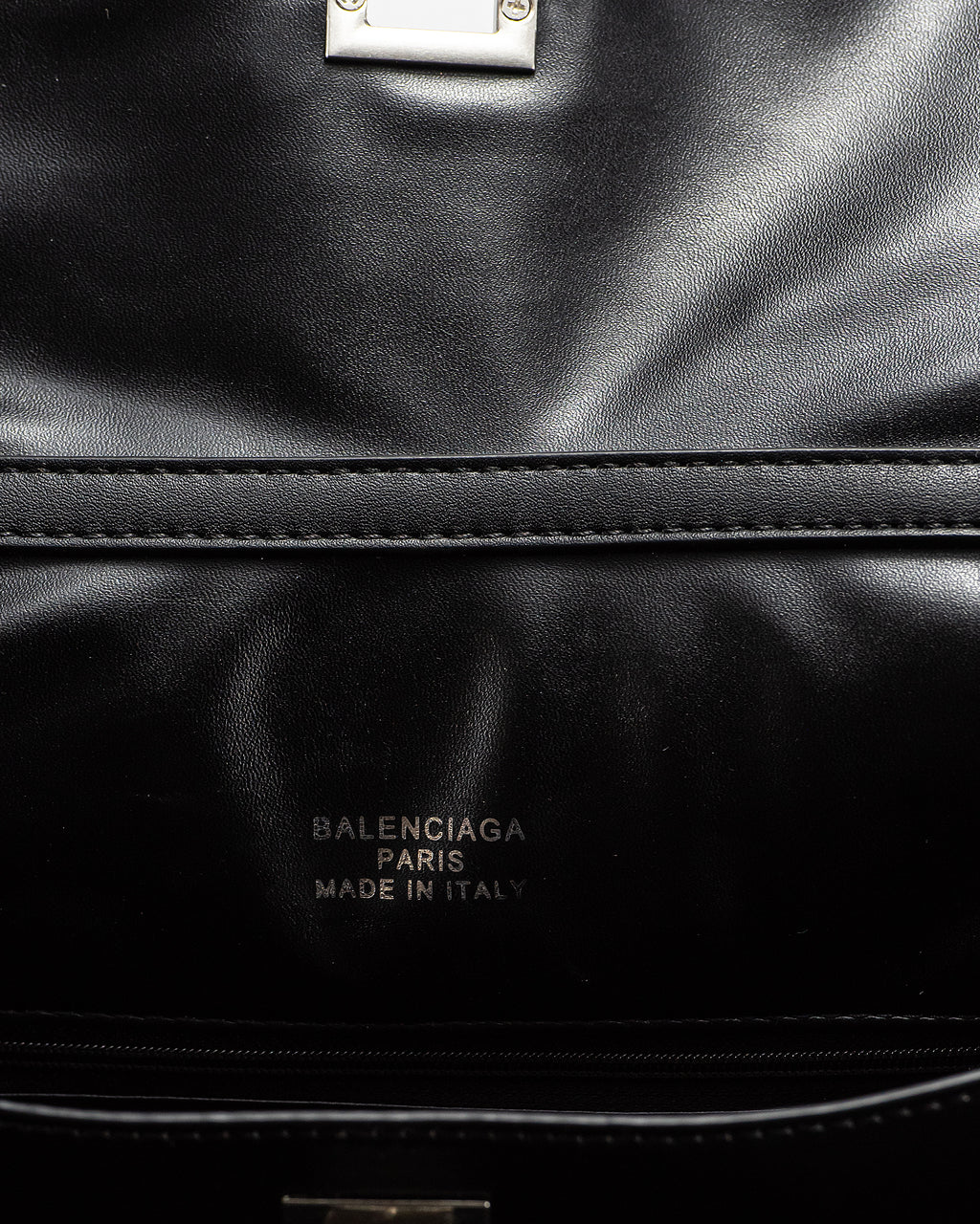 BALENCIAGA EVERYDAY BAG IN BLACK