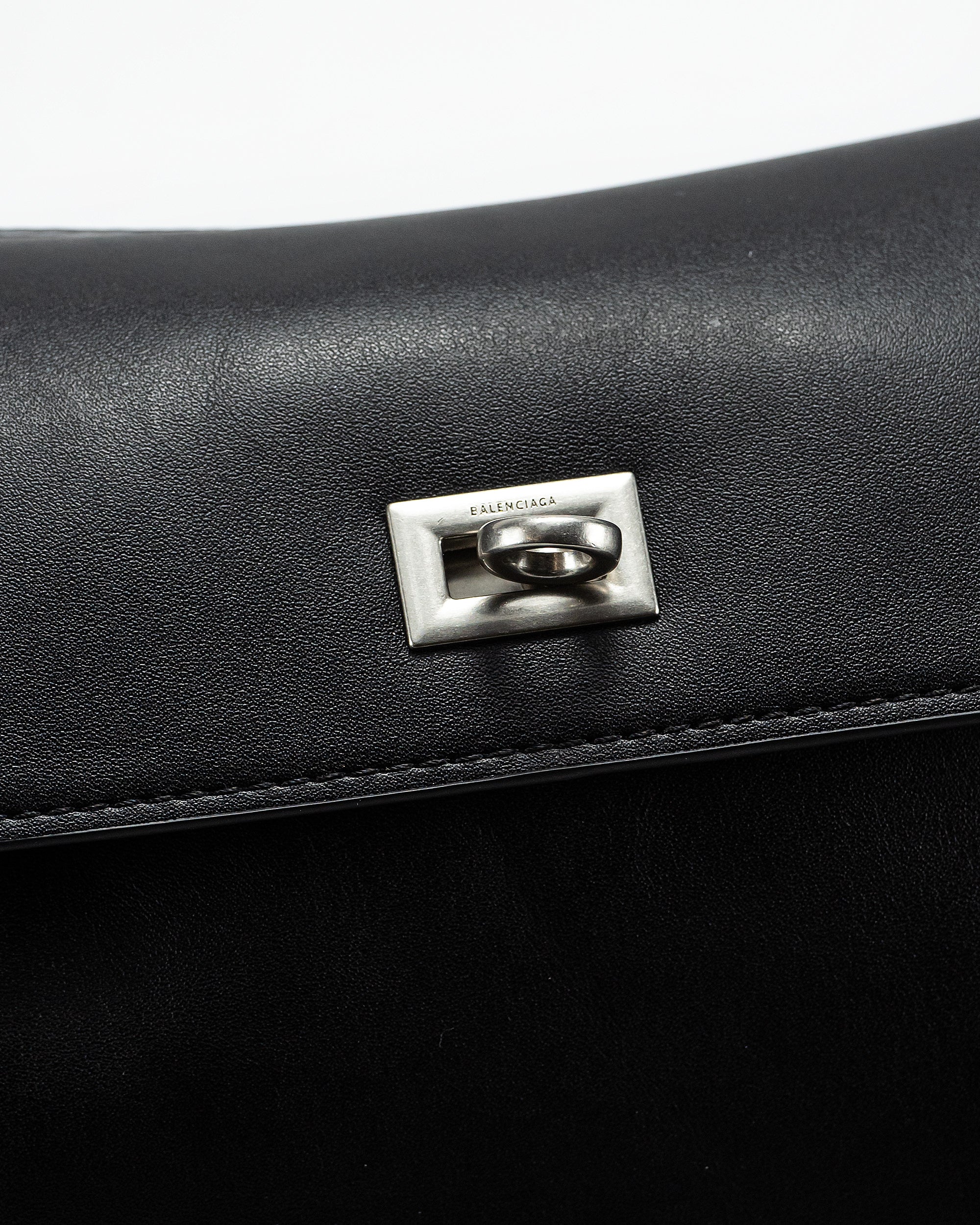 BALENCIAGA EVERYDAY BAG IN BLACK