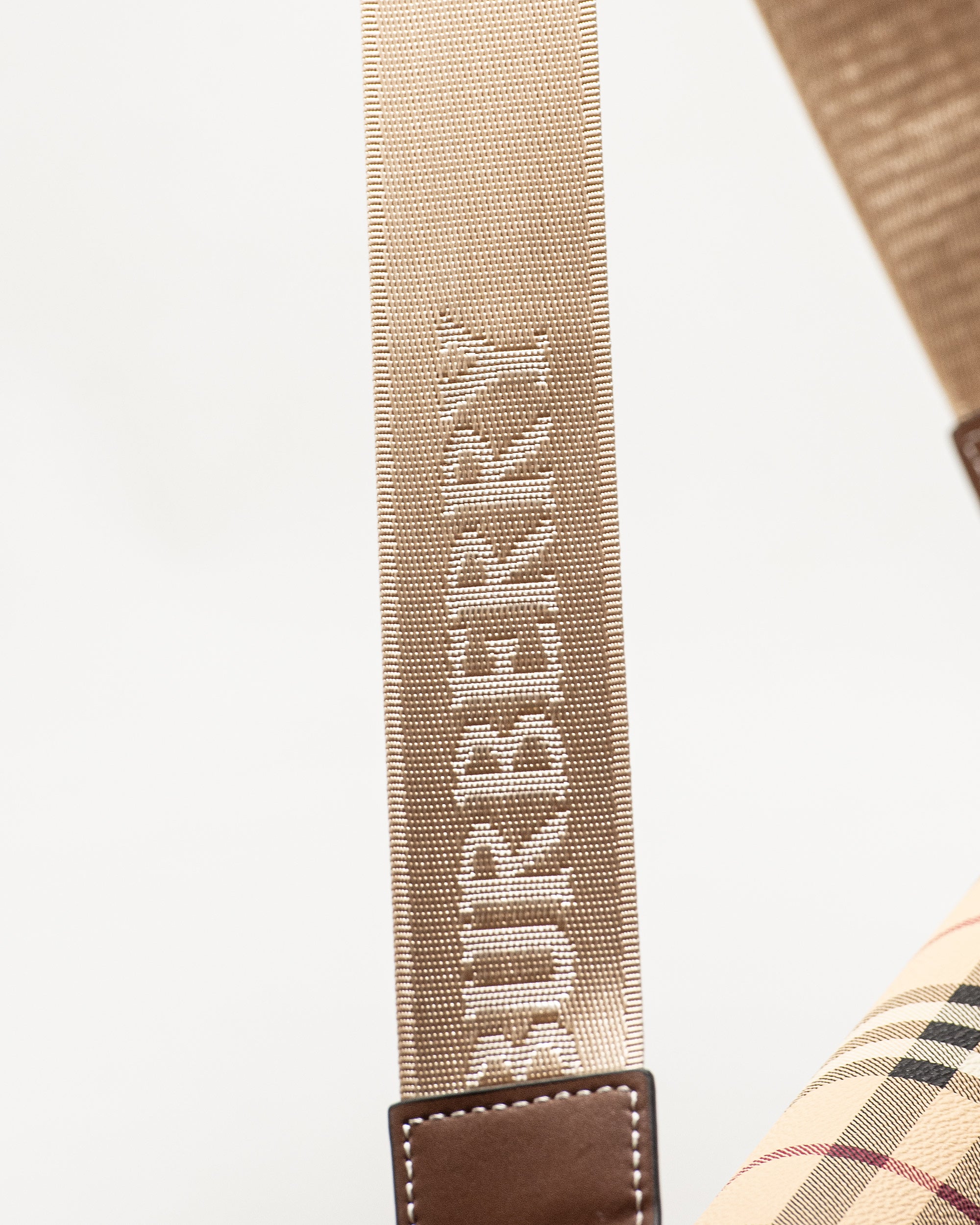 BURBERRY NOTE CROSSBODY BAG