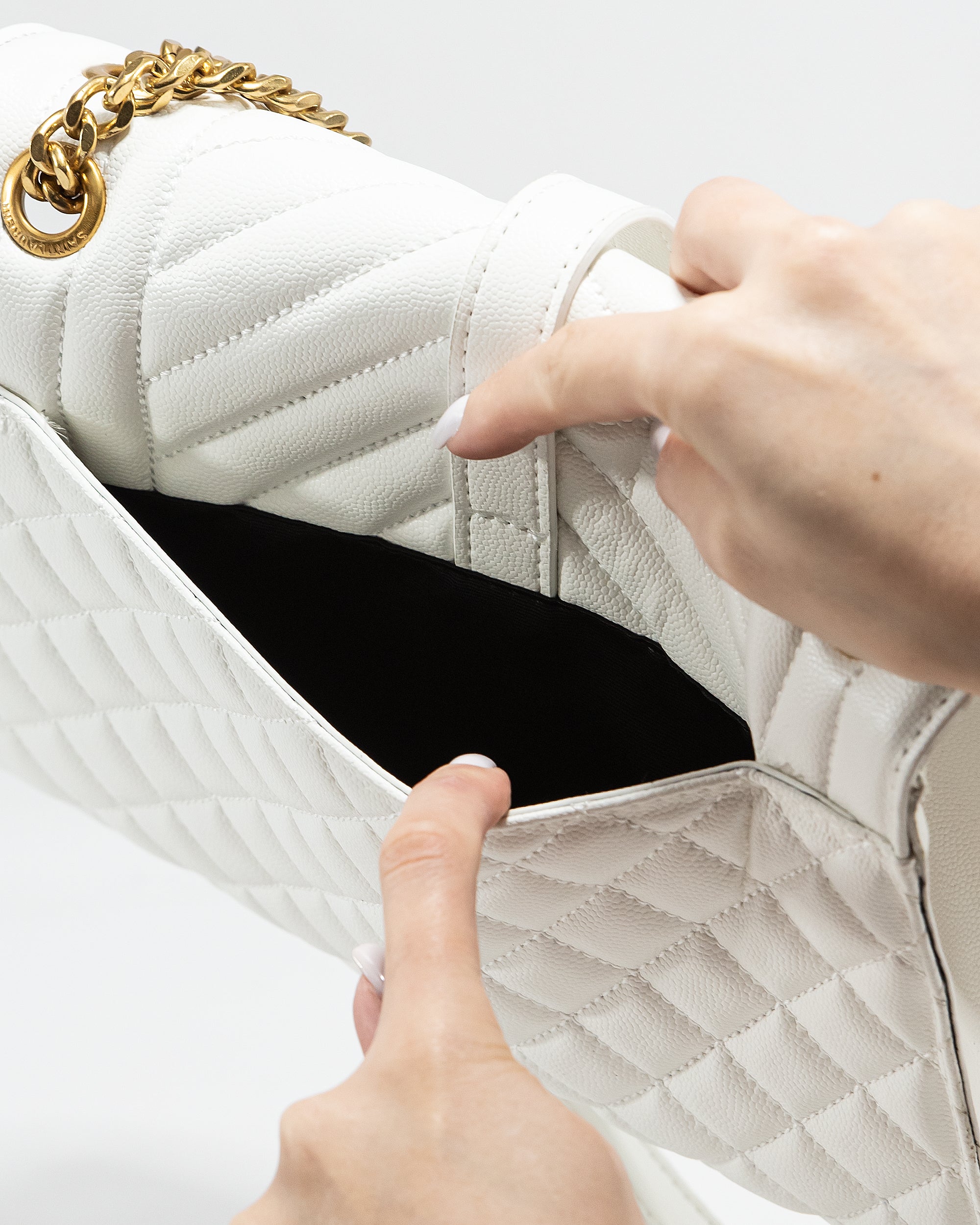 SAINT LAURENT ENVELOPE SHOULDER BAG