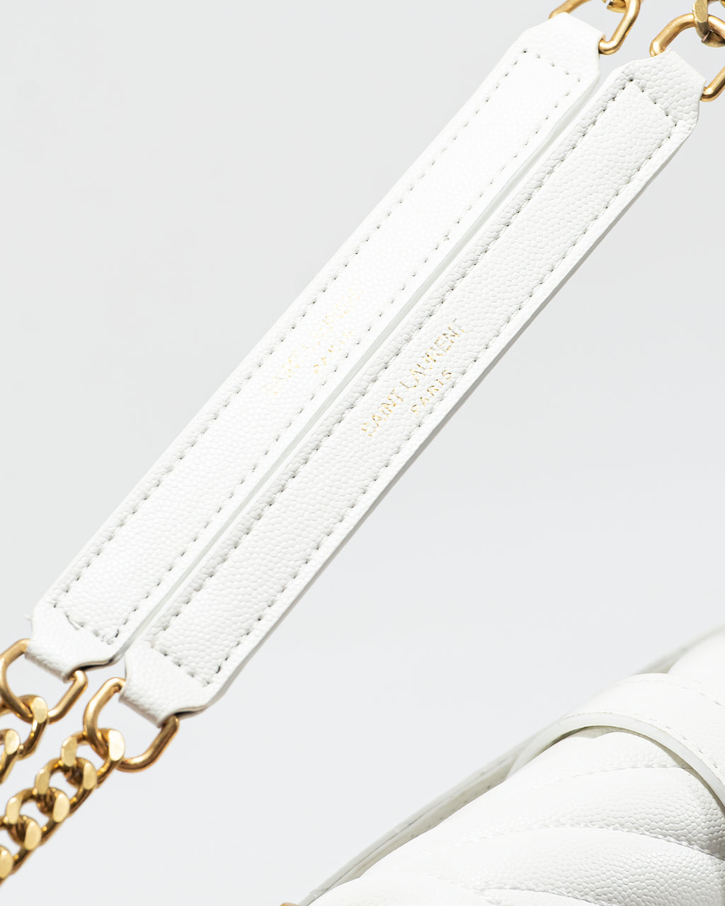SAINT LAURENT ENVELOPE SHOULDER BAG