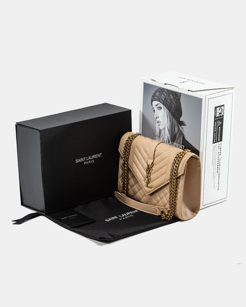SAINT LAURENT ENVELOPE SHOULDER BAG