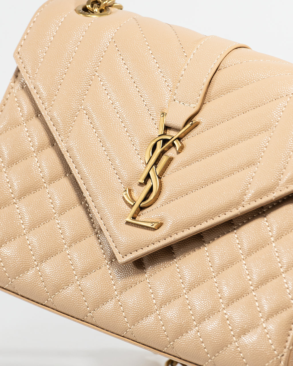 SAINT LAURENT ENVELOPE SHOULDER BAG