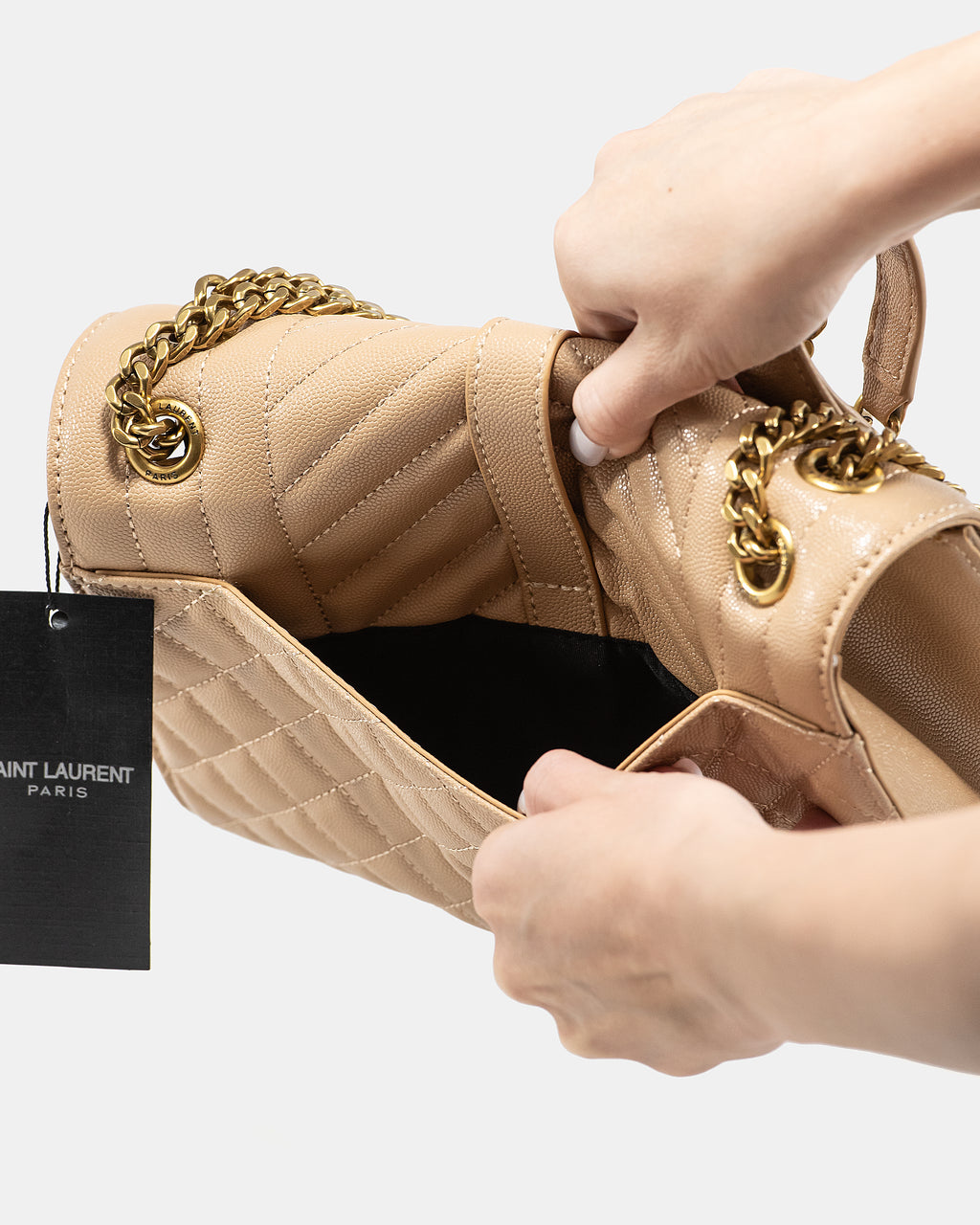 SAINT LAURENT ENVELOPE SHOULDER BAG