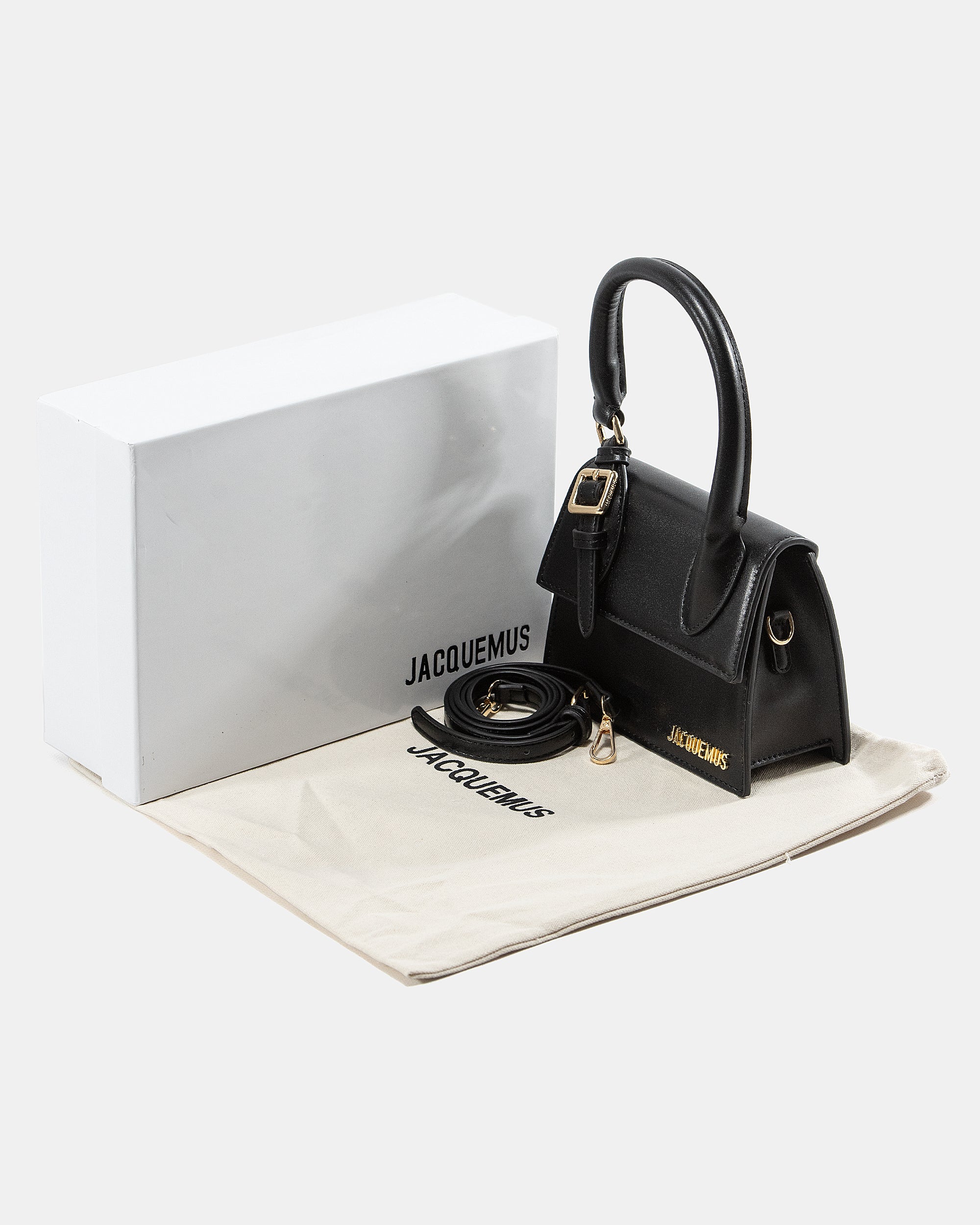 JACQUEMUS LE CHIQUITO MOYEN BAG