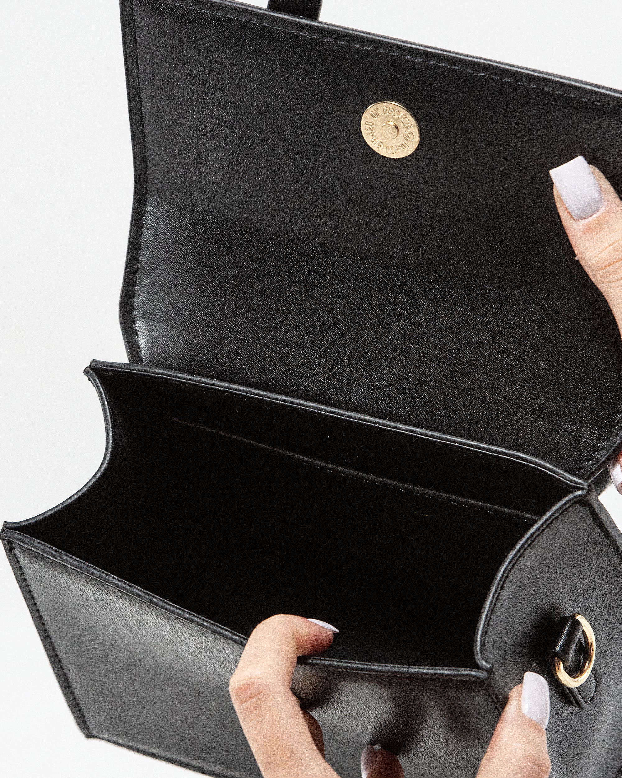 JACQUEMUS LE CHIQUITO MOYEN BAG
