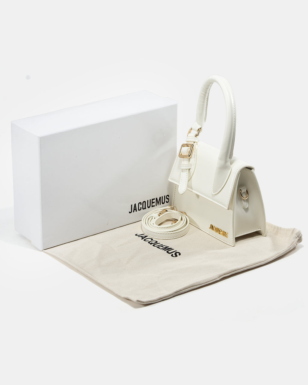JACQUEMUS LE CHIQUITO MOYEN BAG