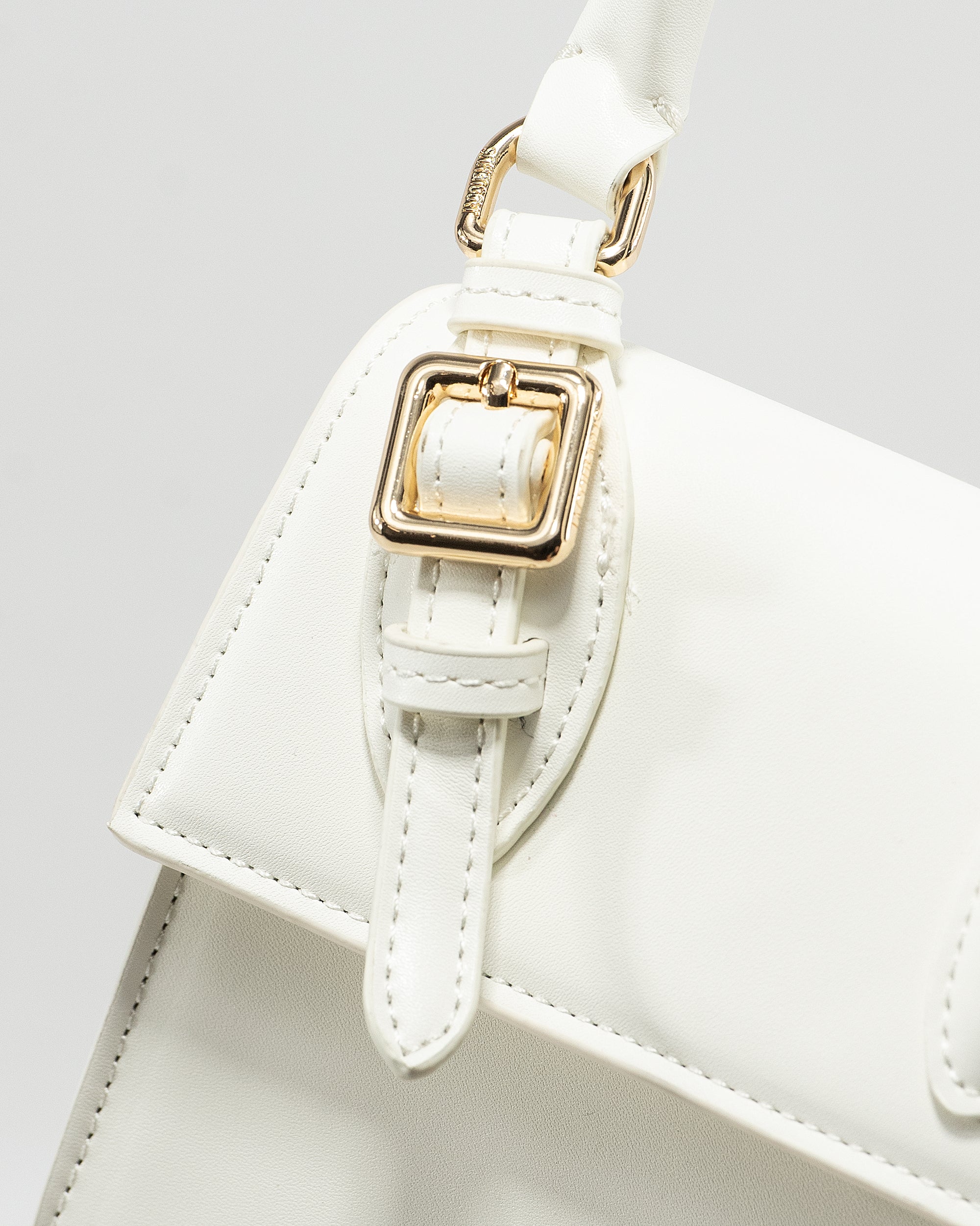 JACQUEMUS LE CHIQUITO MOYEN BAG