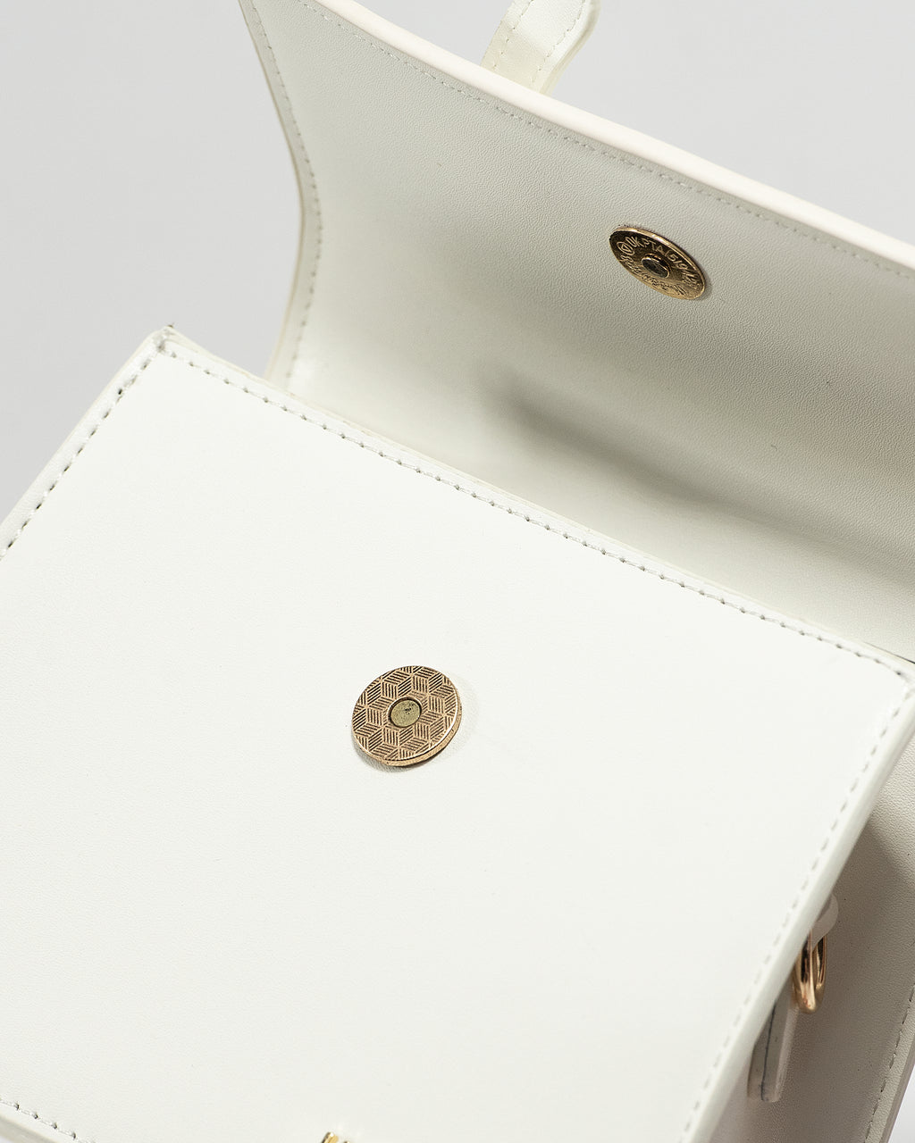 JACQUEMUS LE CHIQUITO MOYEN BAG