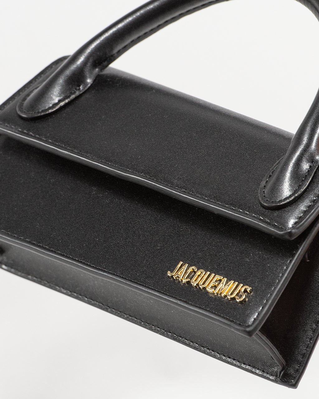 JACQUEMUS LE CHIQUITO LONG BAG