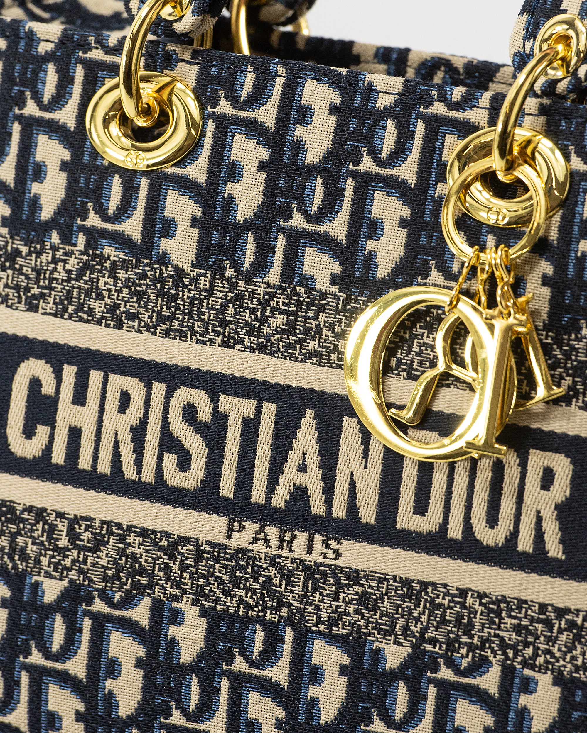 CHRISTIAN DIOR MEDIUM LADY D-LITE BAG