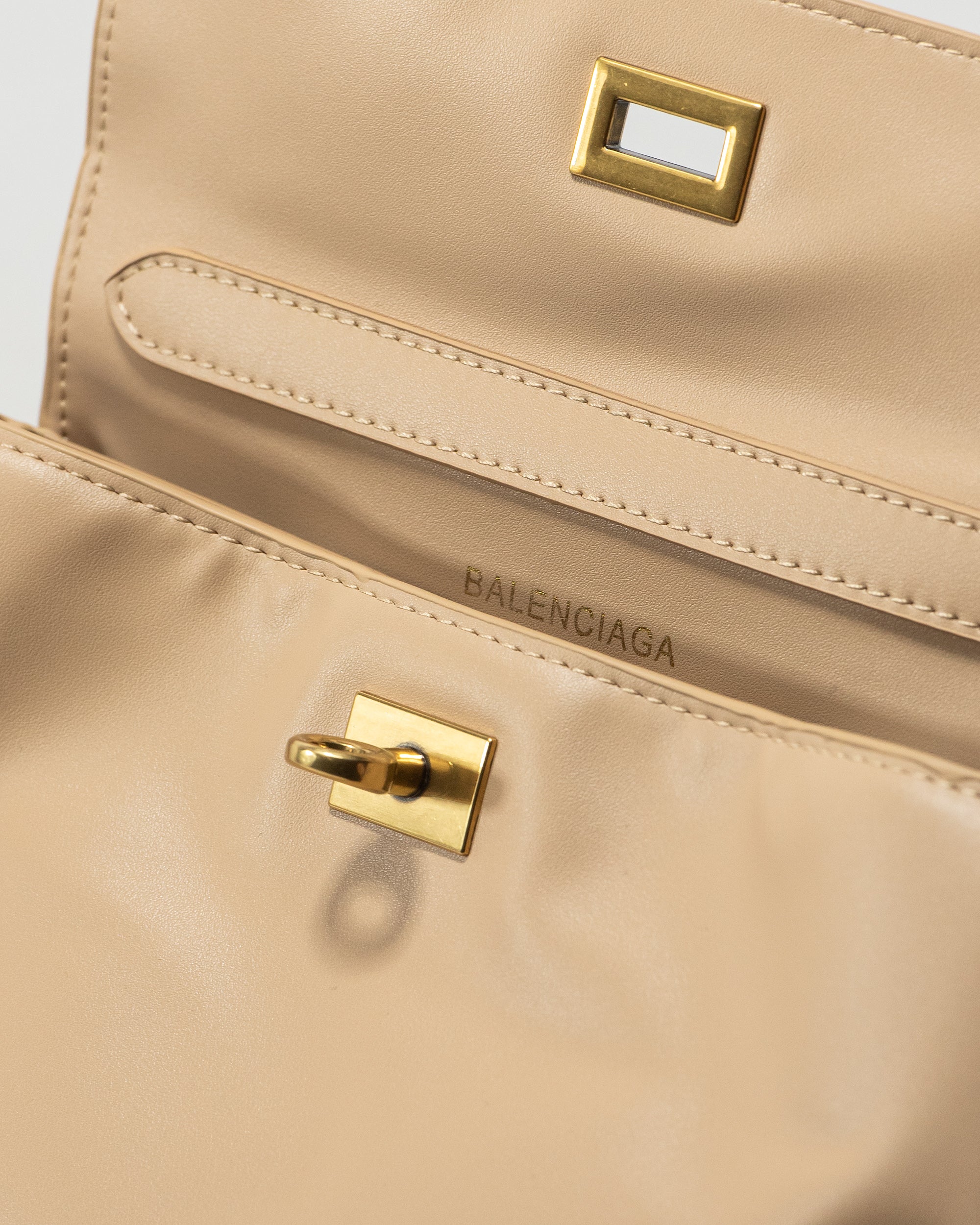 BALENCIAGA HOURGLASS TOP HANDLE BAG IN BEIGE