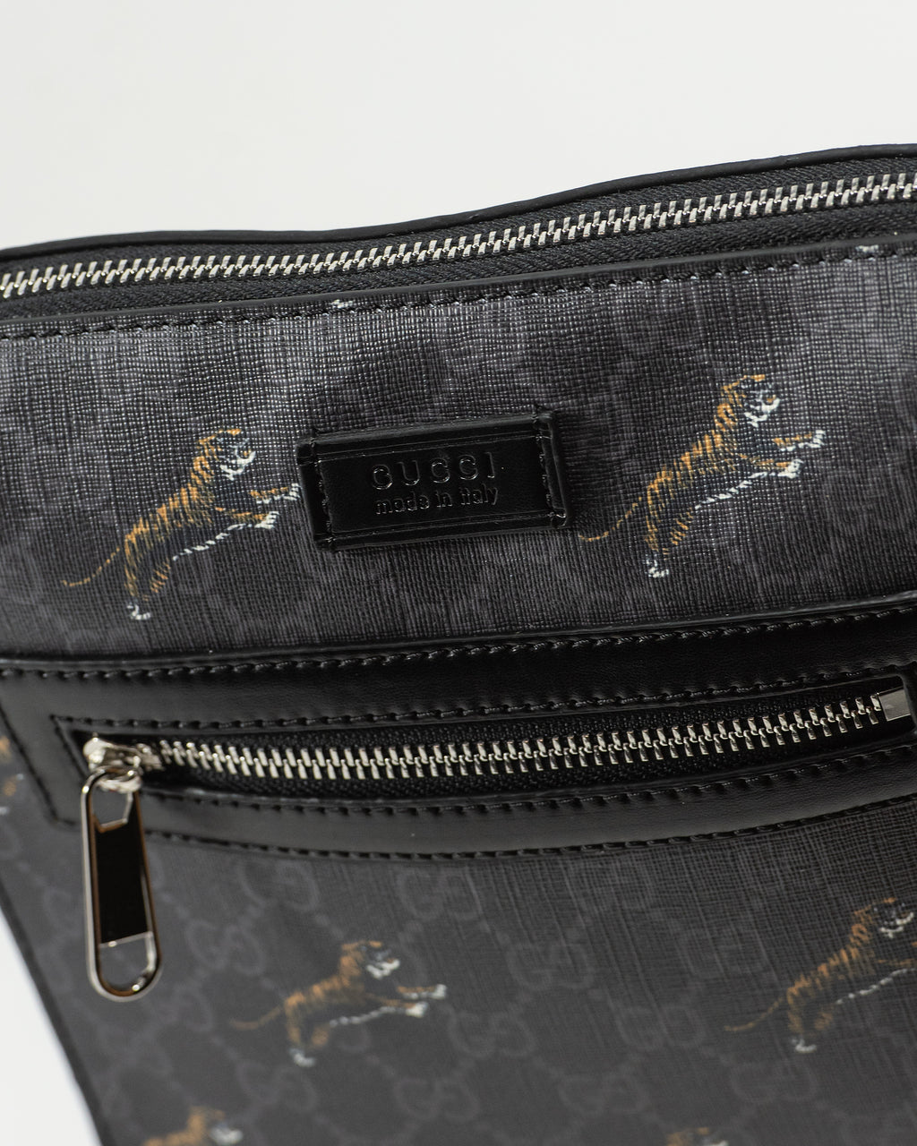 GUCCI SUPREME TIGER MESSENGER BAG