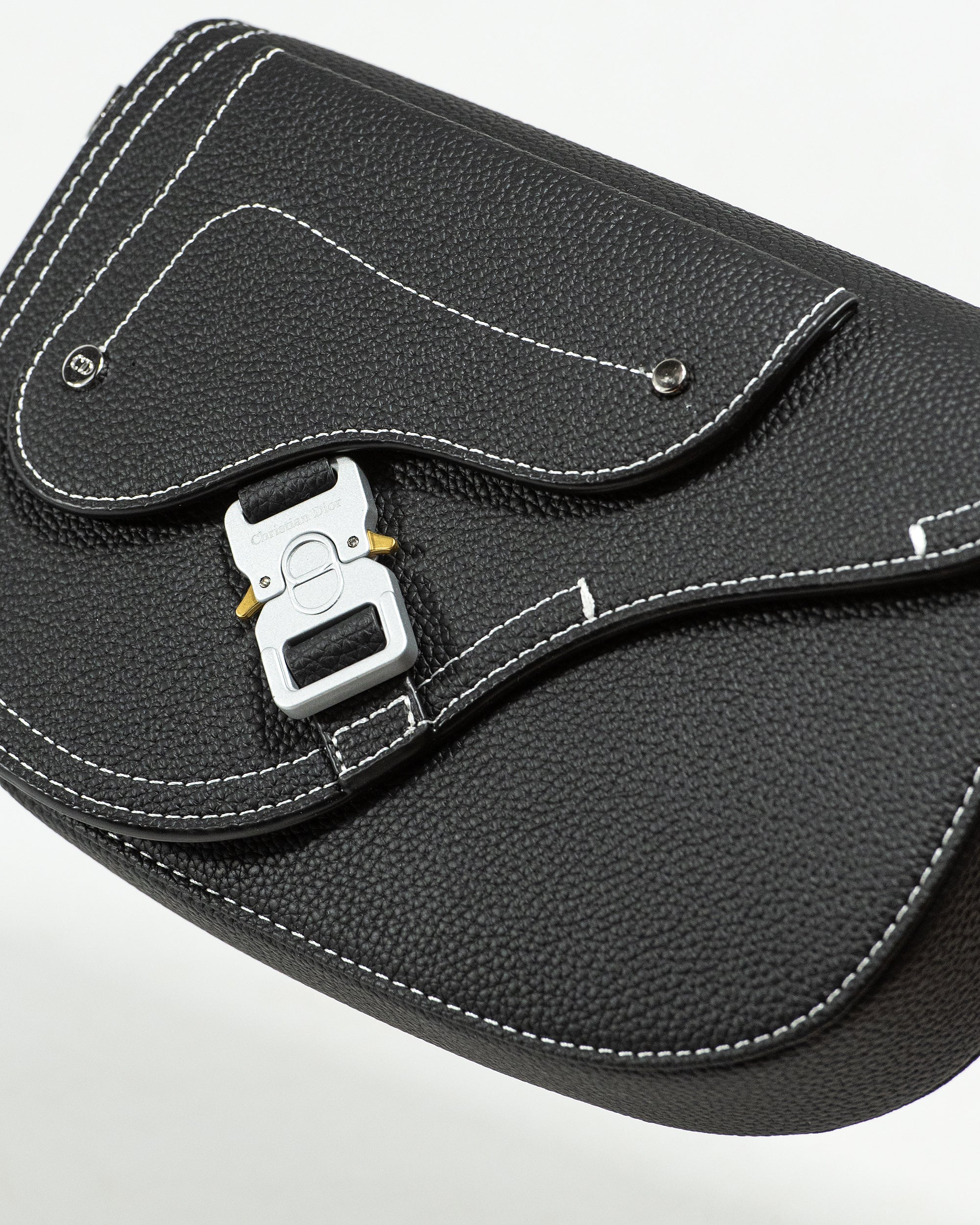 DIOR SADDLE MESSENGER BAG IN BLACK
