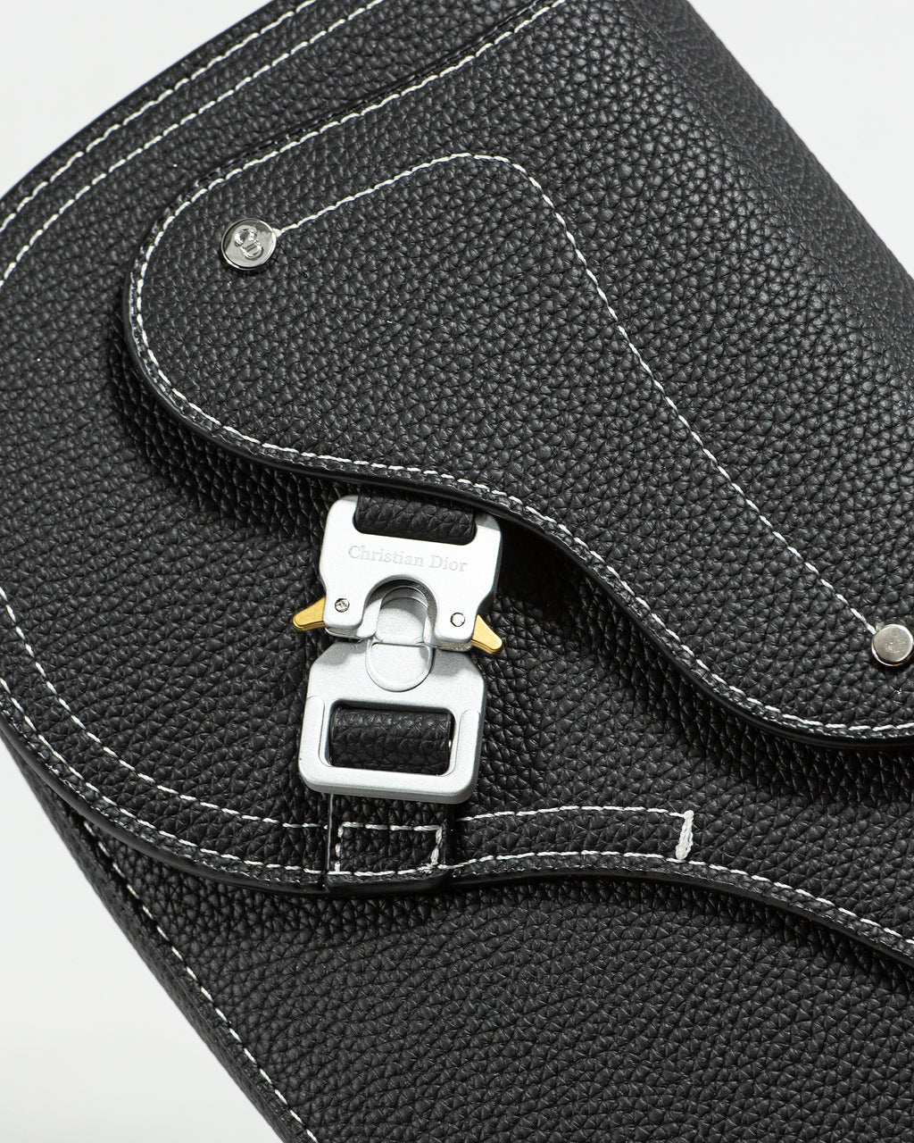 DIOR SADDLE MESSENGER BAG IN BLACK