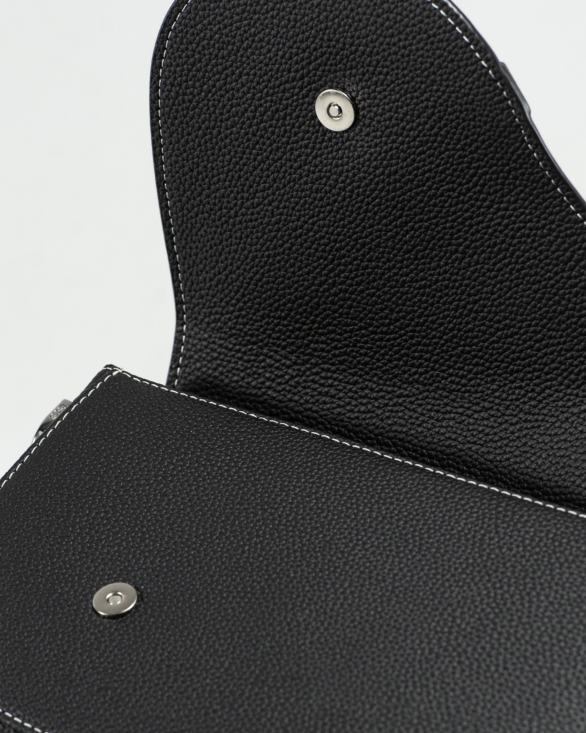 DIOR SADDLE MESSENGER BAG IN BLACK