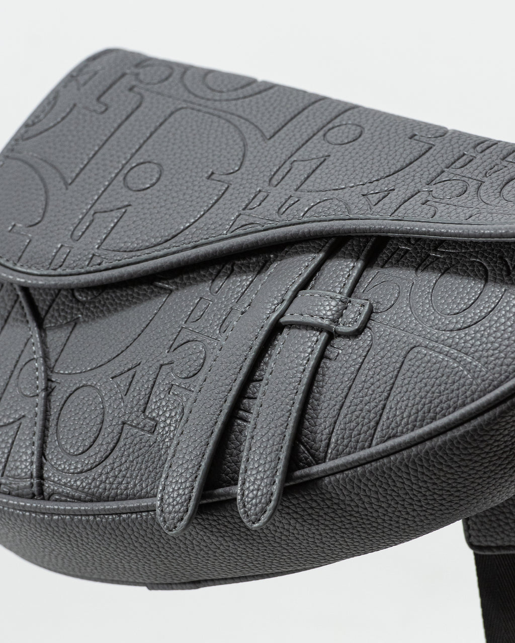 DIOR SADDLE BAG IN GREY