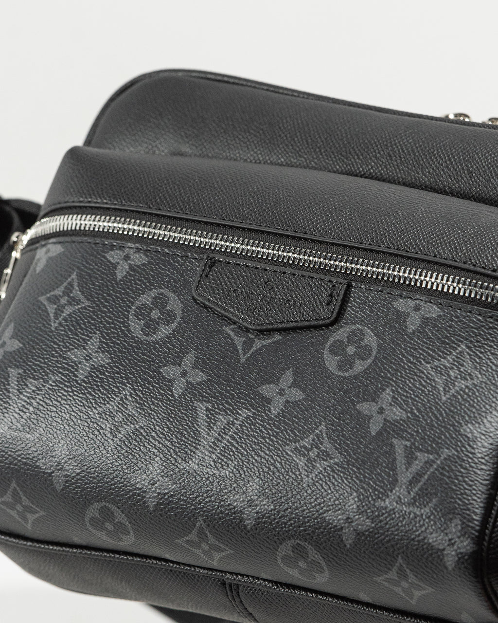 LOUIS VUITTON OUTDOOR TAIGARAMA MONOGRAM ECLIPSE TAIGA BAG