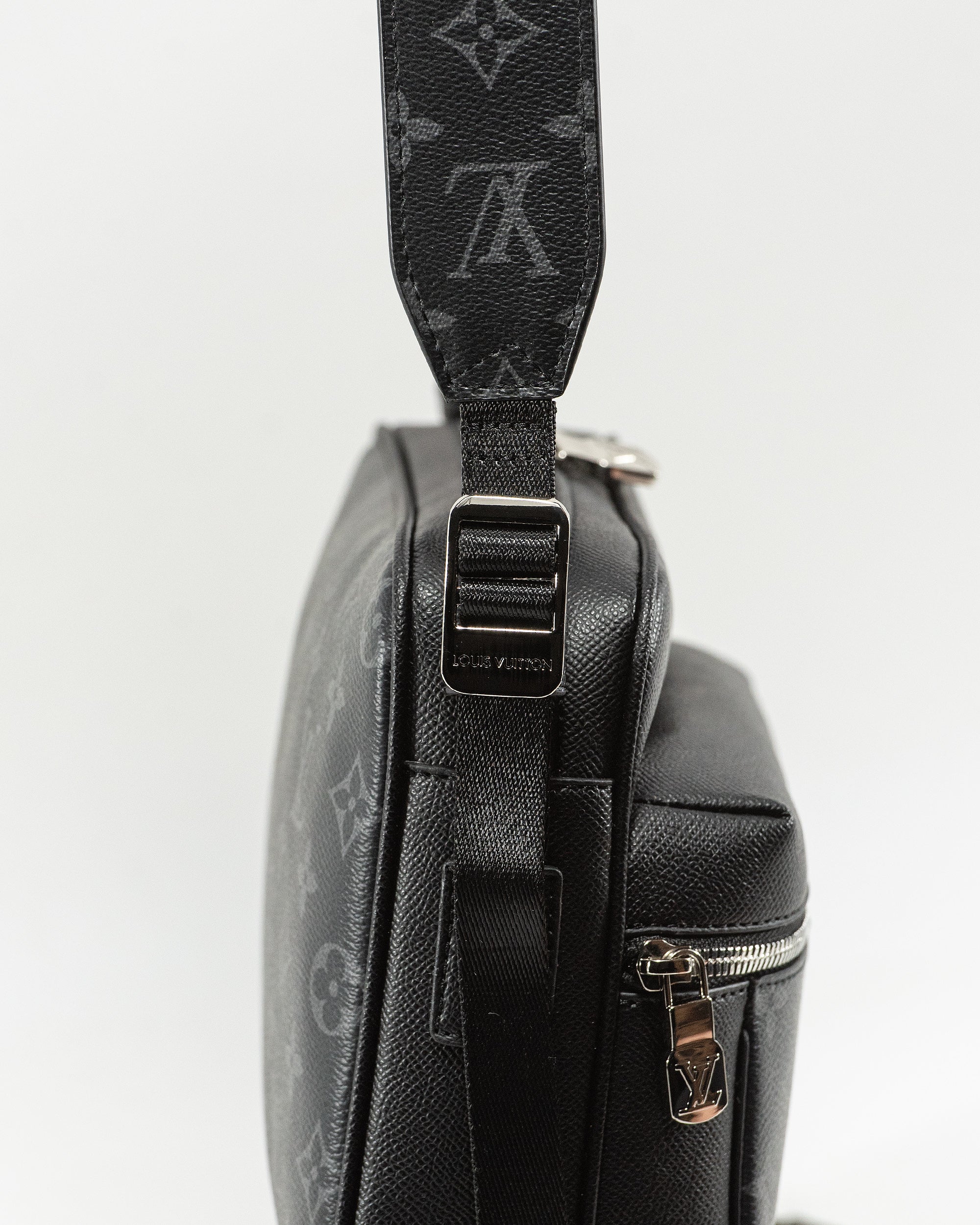 LOUIS VUITTON OUTDOOR TAIGARAMA MONOGRAM ECLIPSE TAIGA BAG