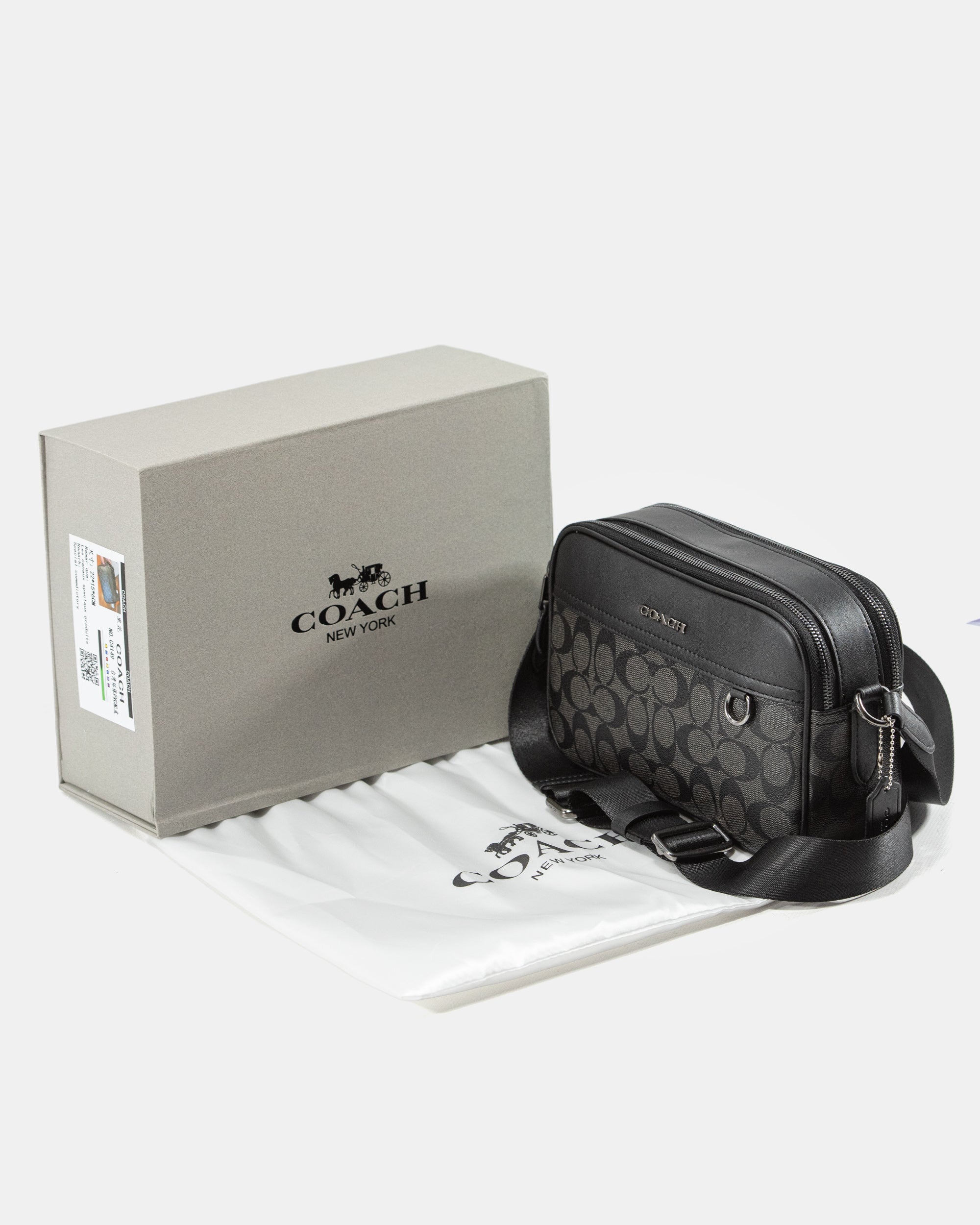 COACH GRAHAM CROSSBODY IN SIGNATURE CANVAS