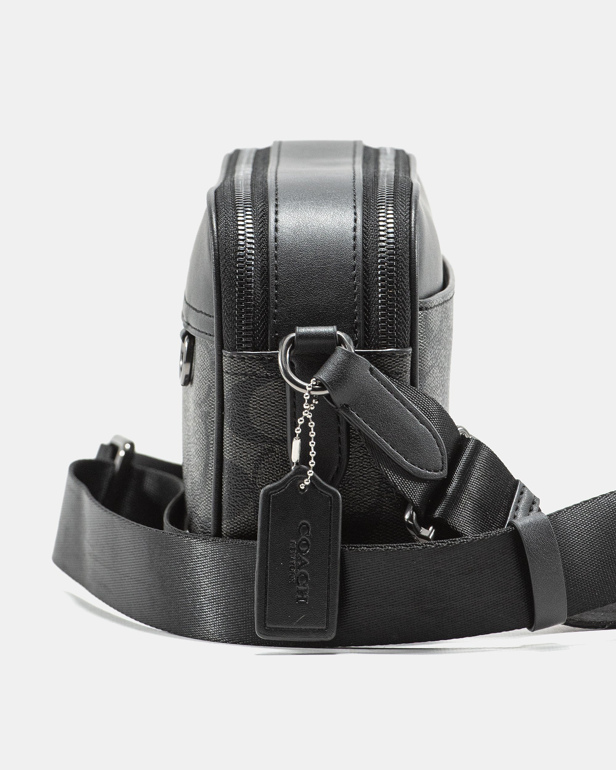 COACH GRAHAM CROSSBODY IN SIGNATURE CANVAS