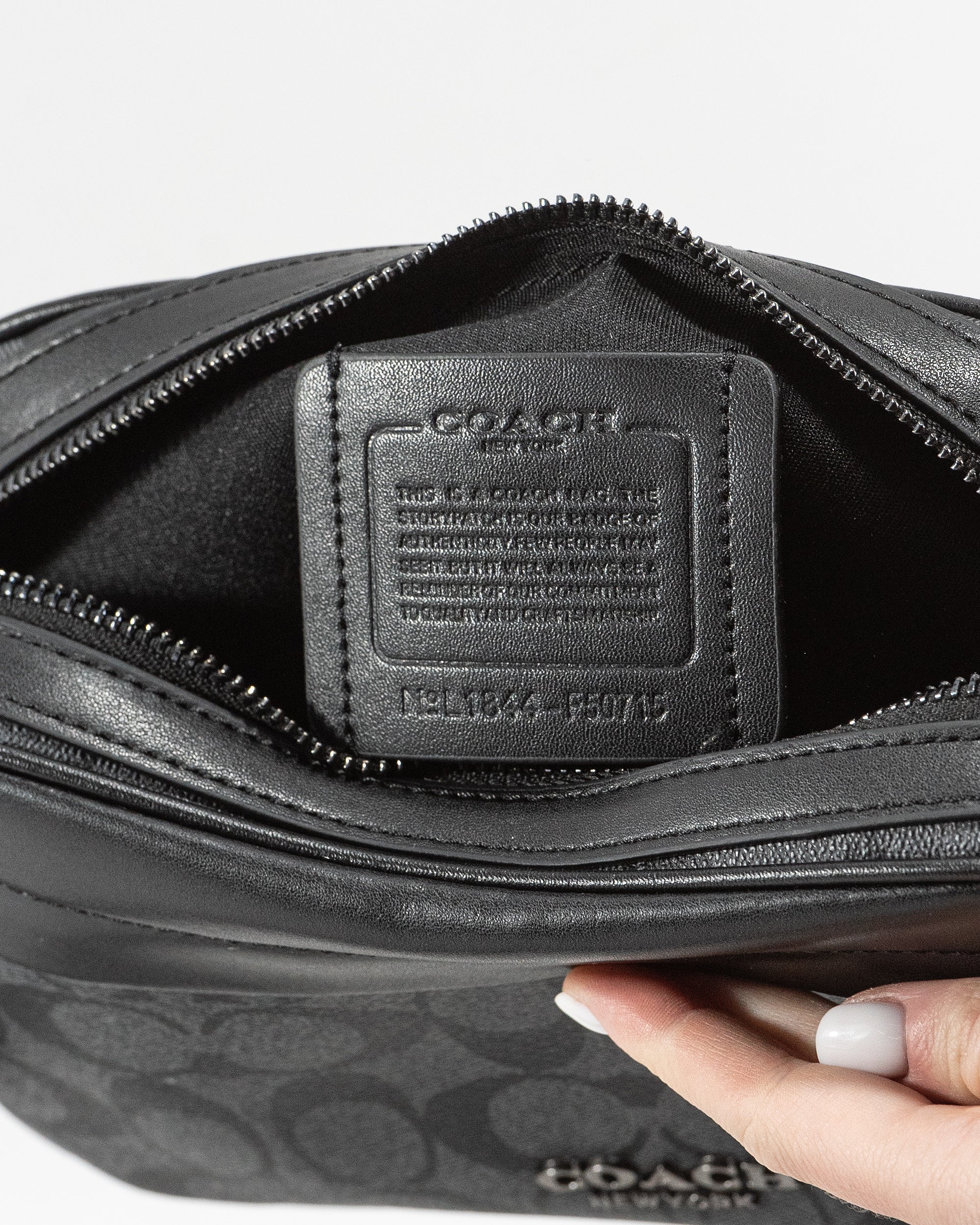 COACH GRAHAM CROSSBODY IN BLACK CANVAS