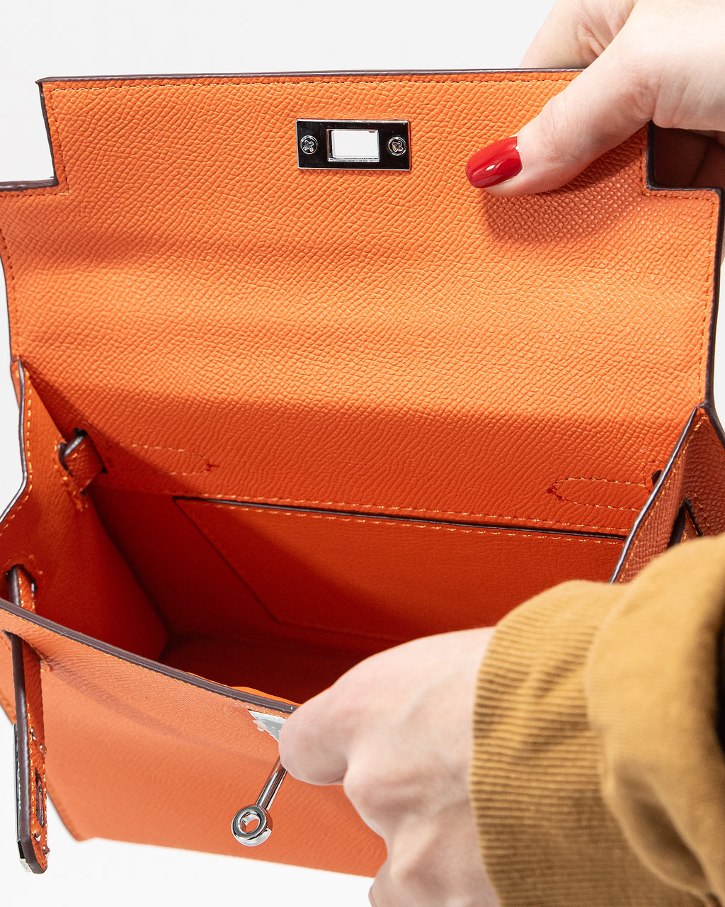 HERMÈS KELLY BAG
