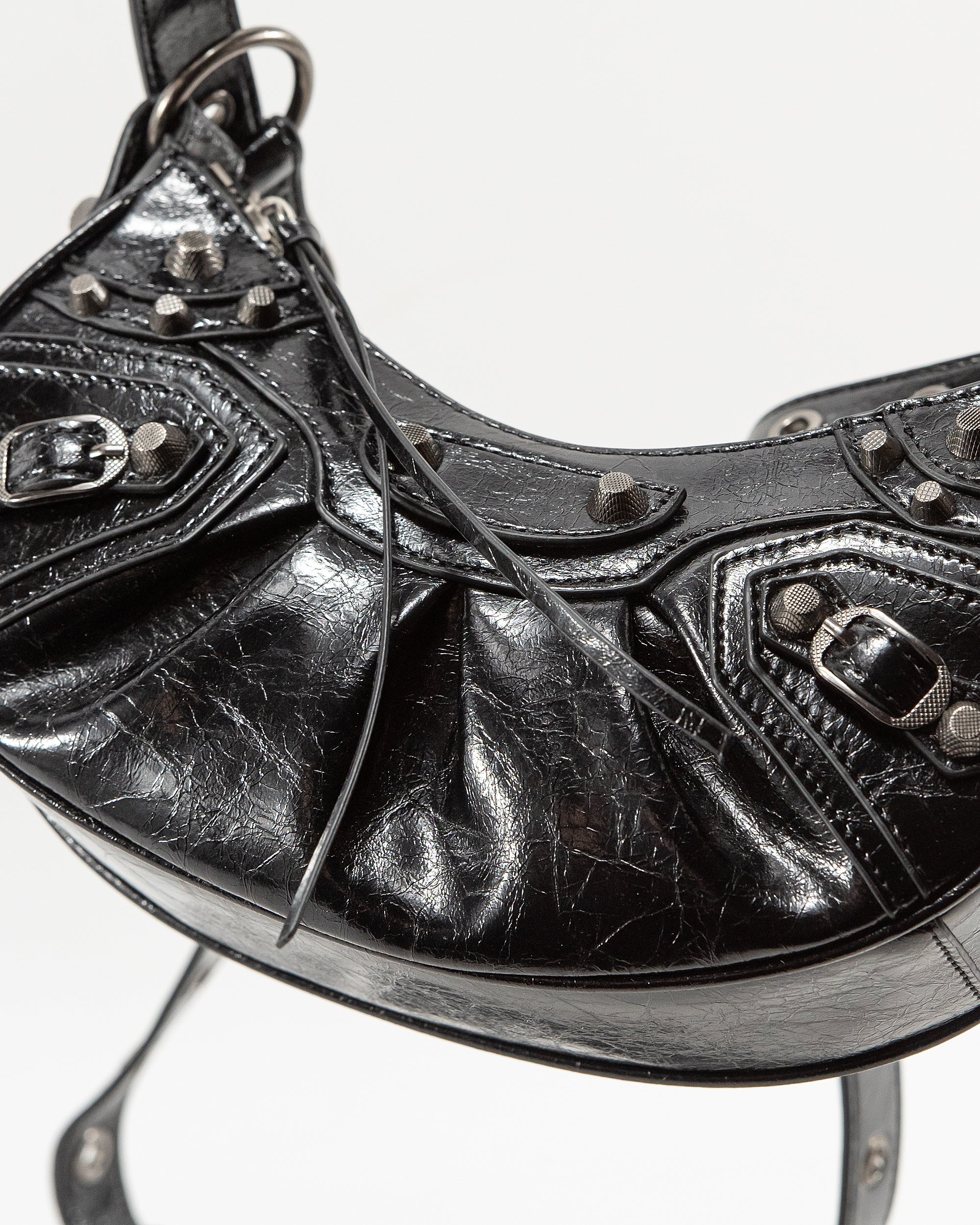 BALENCIAGA LE CAGOLE / SHOULDER BAG IN BLACK