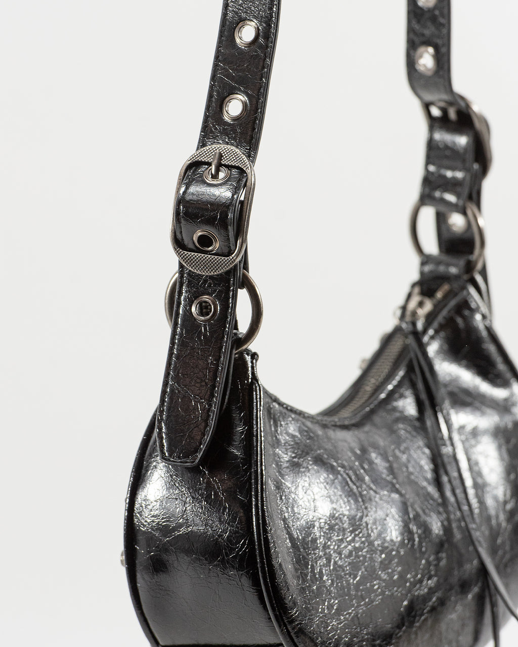BALENCIAGA LE CAGOLE / SHOULDER BAG IN BLACK
