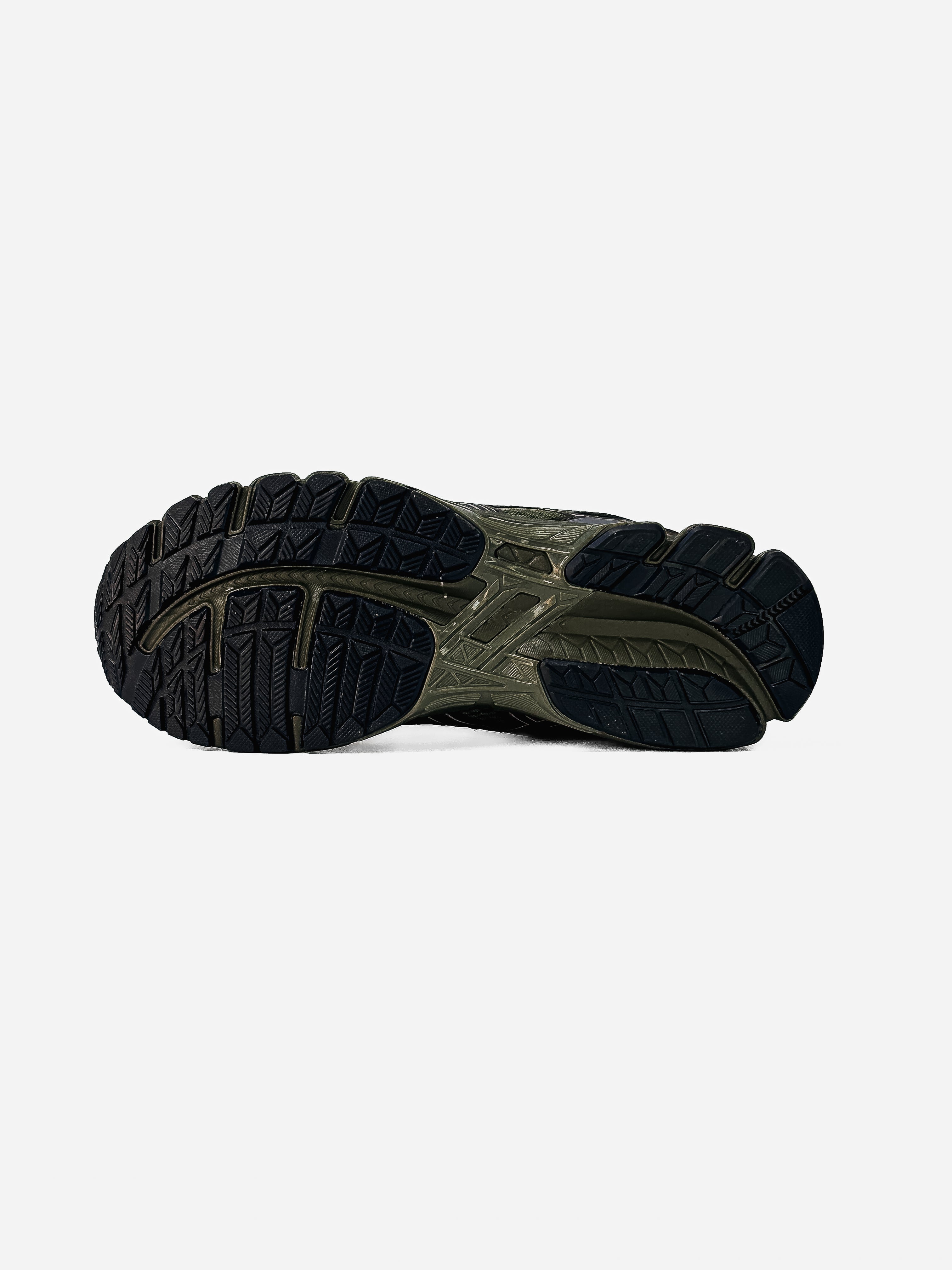 ASICS GEL-KAYANO 20 IN OBSIDIAN GREY
