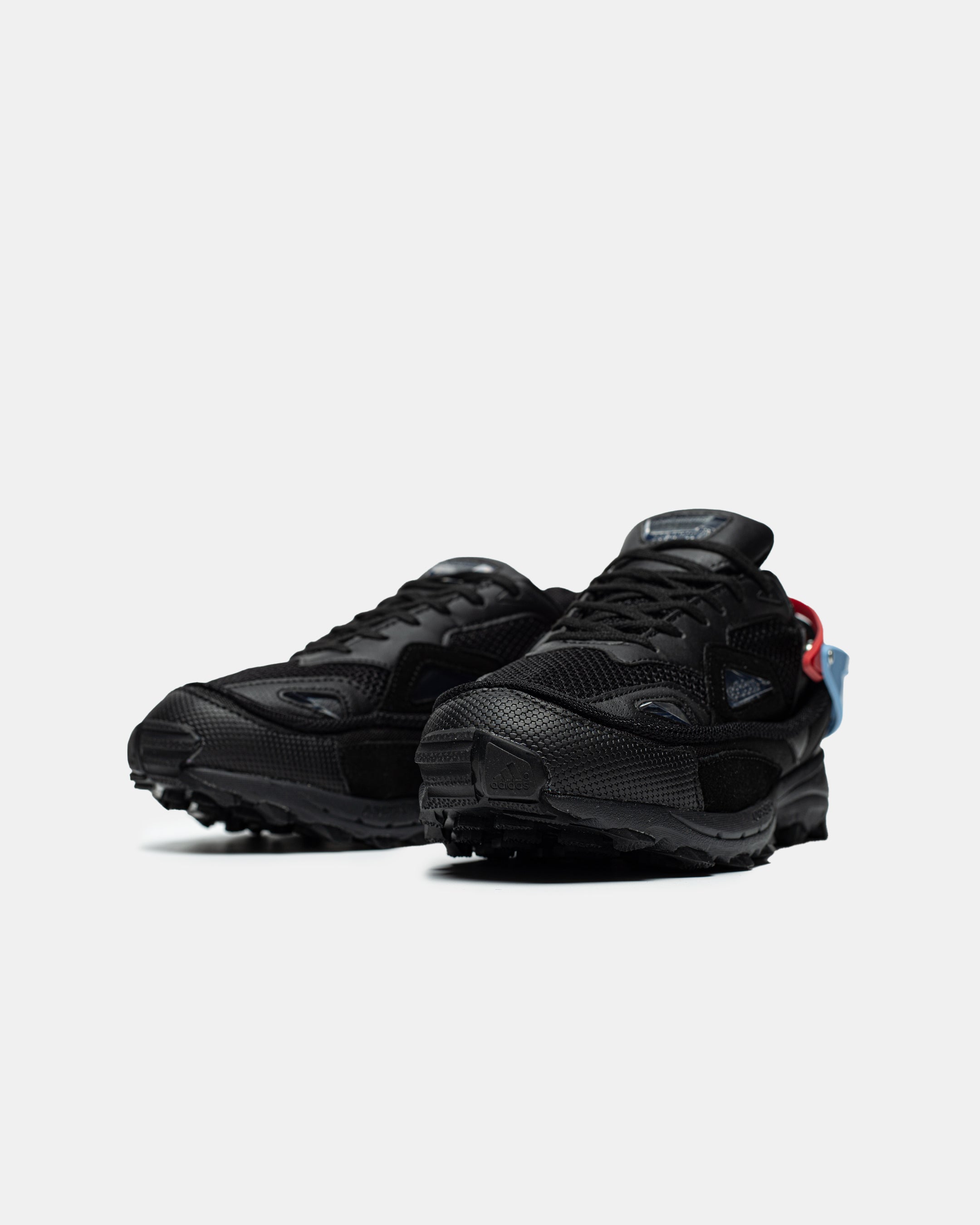 ADIDAS RAF SIMONS RESPONSE TRAIL