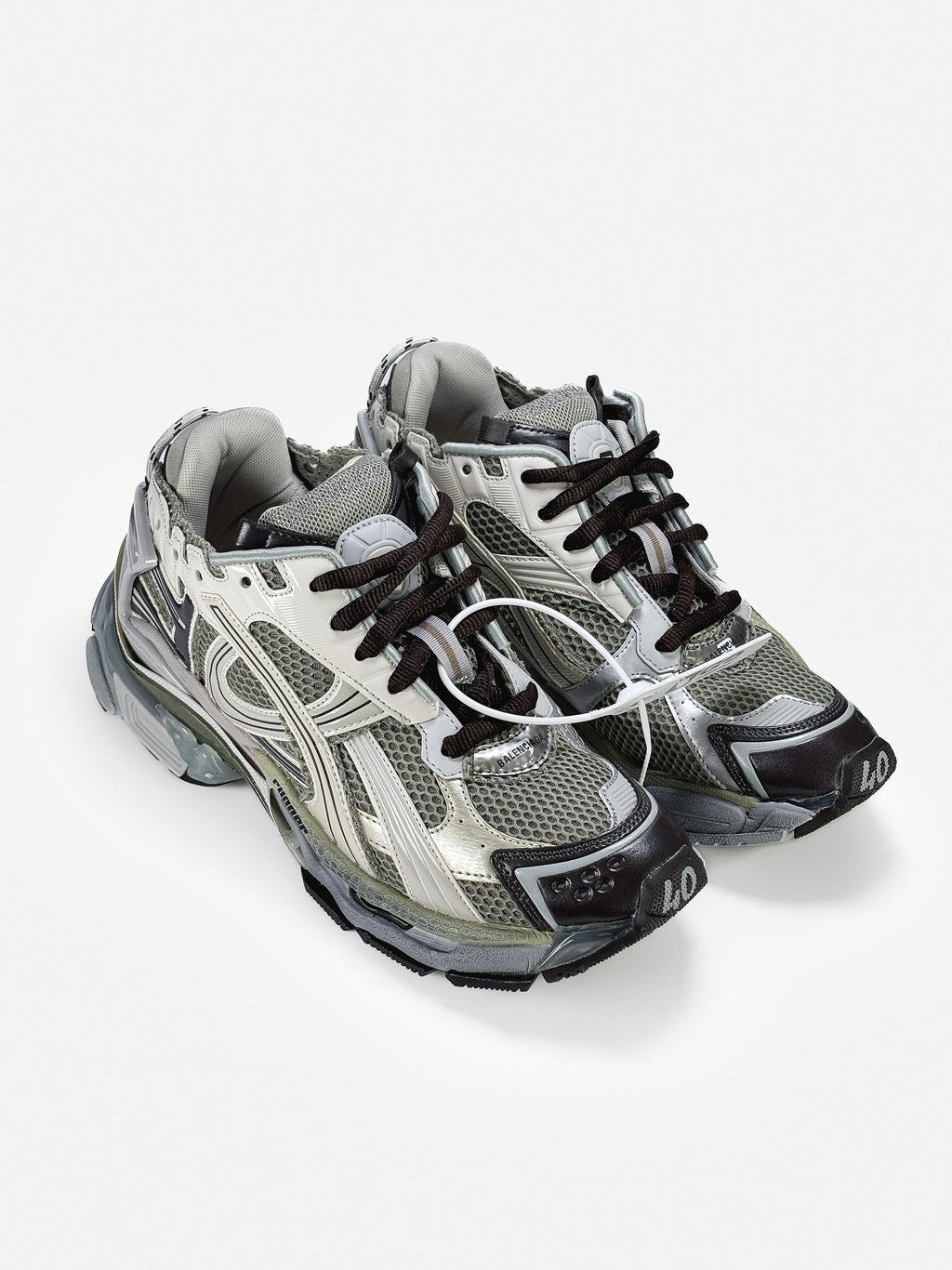 BALENCIAGA RUNNER IN VINTAGE BONE
