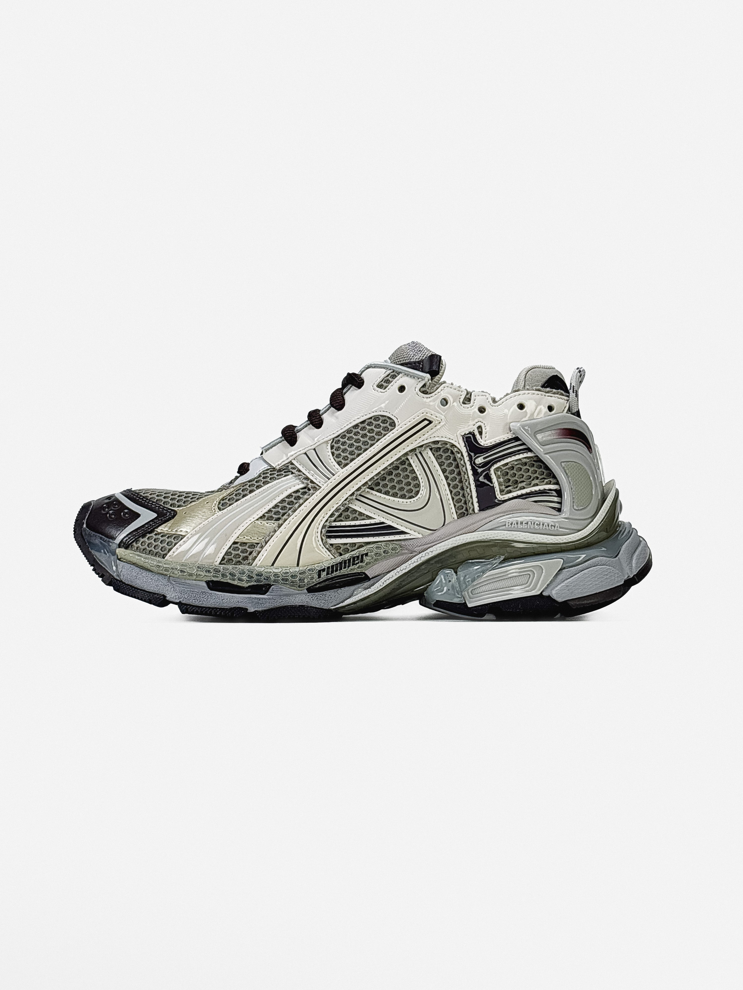 BALENCIAGA RUNNER IN VINTAGE BONE