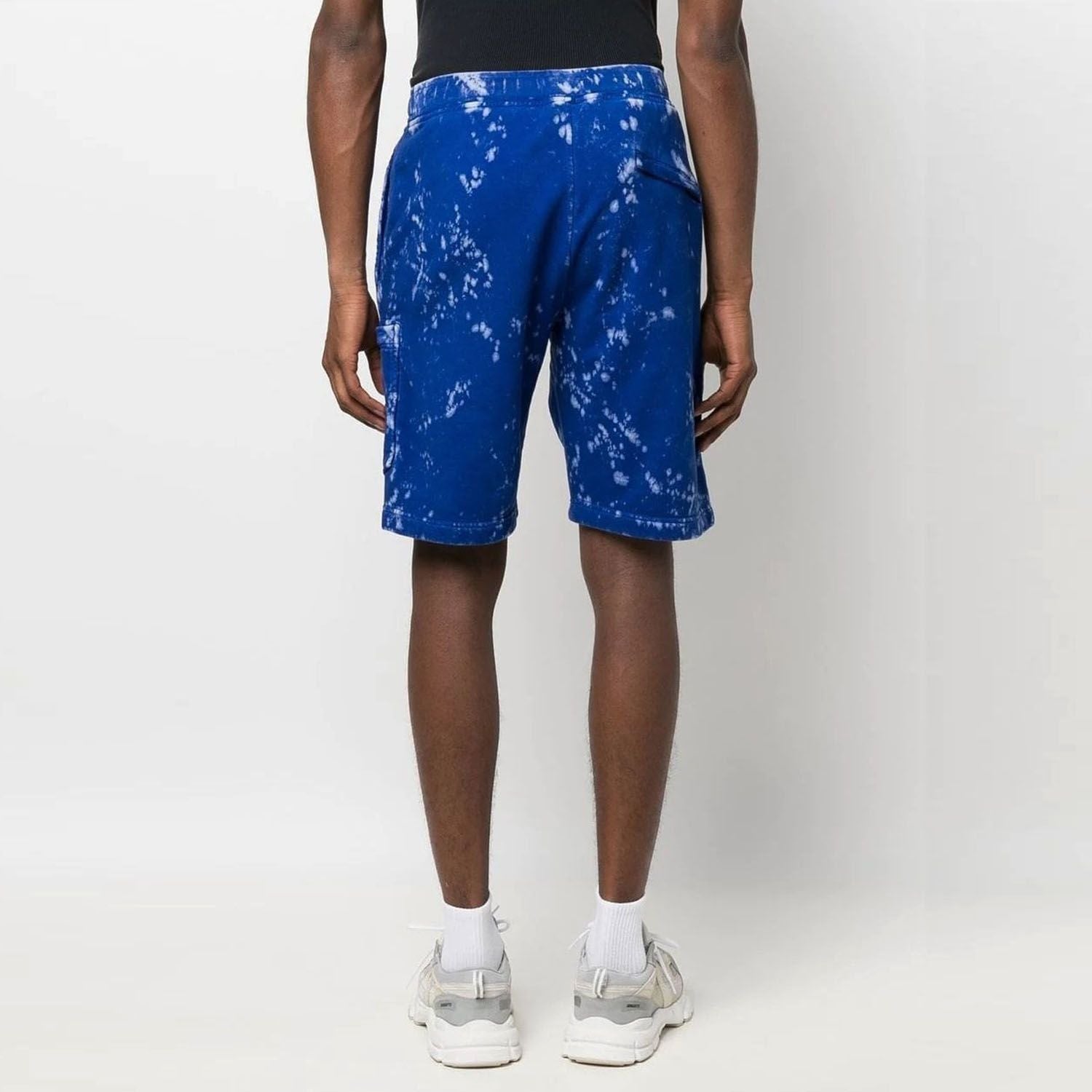 STONE ISLAND OFF DYE SHORTS IN BLUE