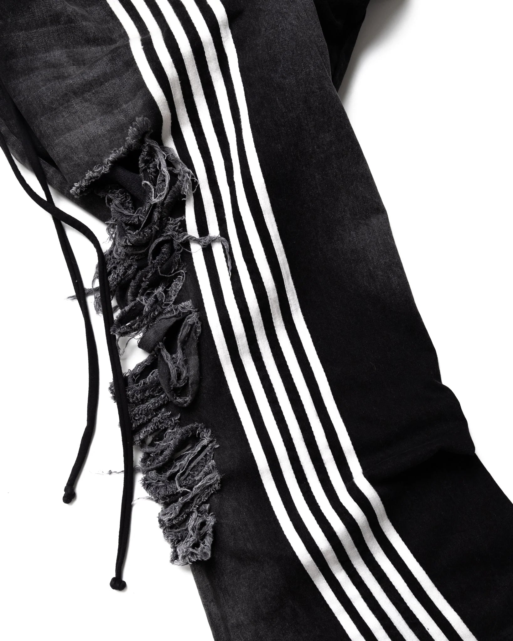 YORI SPORT 5-STRIPE DENIM (BLACK/WHITE)