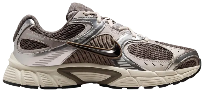 NIKE V5 RNR “CAVE STONE”