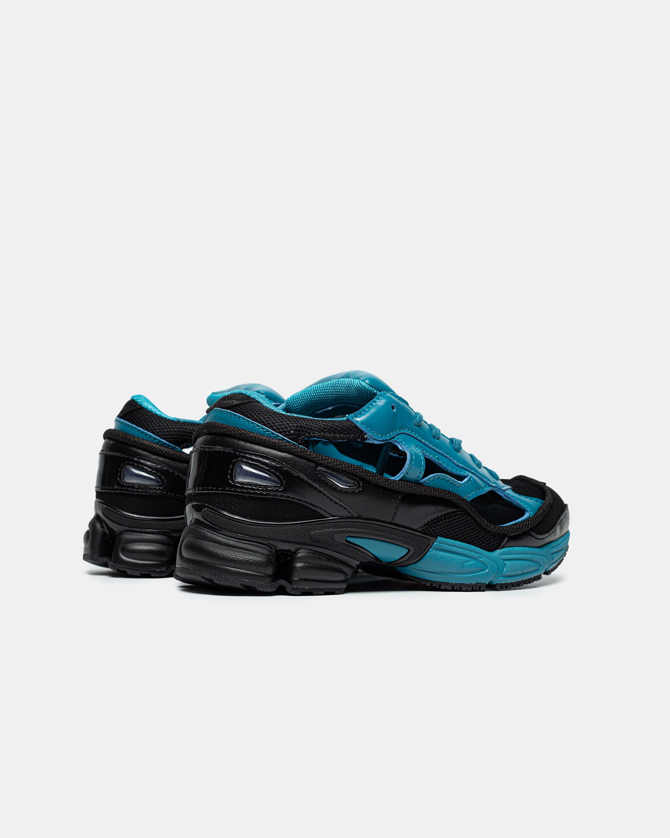 RAF SIMONS X ADIDAS REPLICANT OZWEEGO 'BLACK COLONIAL BLUE'
