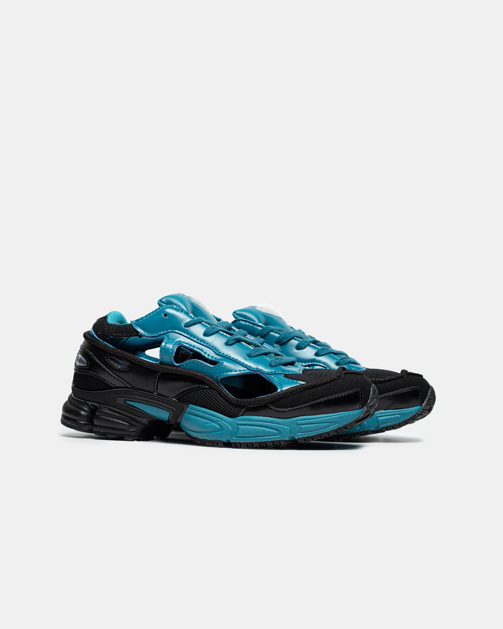 RAF SIMONS X ADIDAS REPLICANT OZWEEGO 'BLACK COLONIAL BLUE'