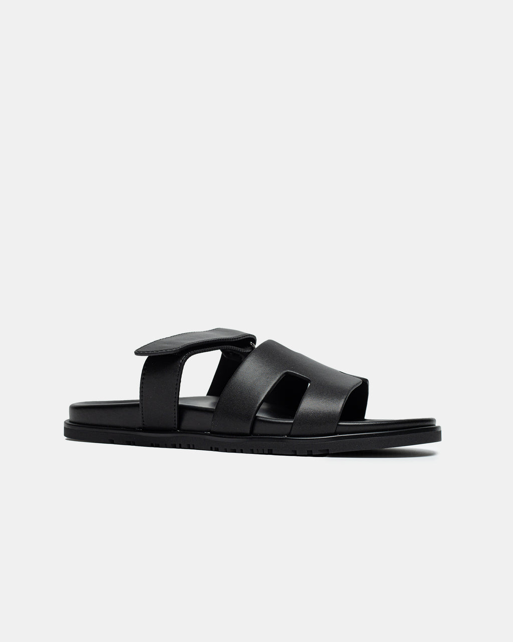 HERMÈS CHYPRE SANDAL IN BLACK